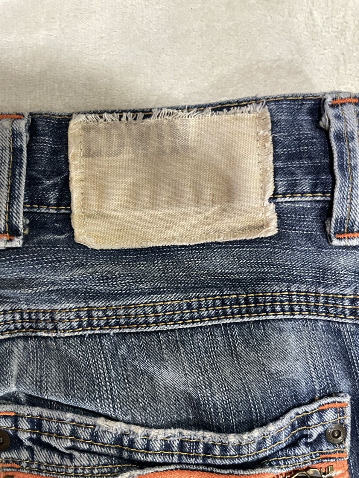 Edwin Vintage Edwin Faded Distress Denim Jeans Size US 33 - 15 Thumbnail