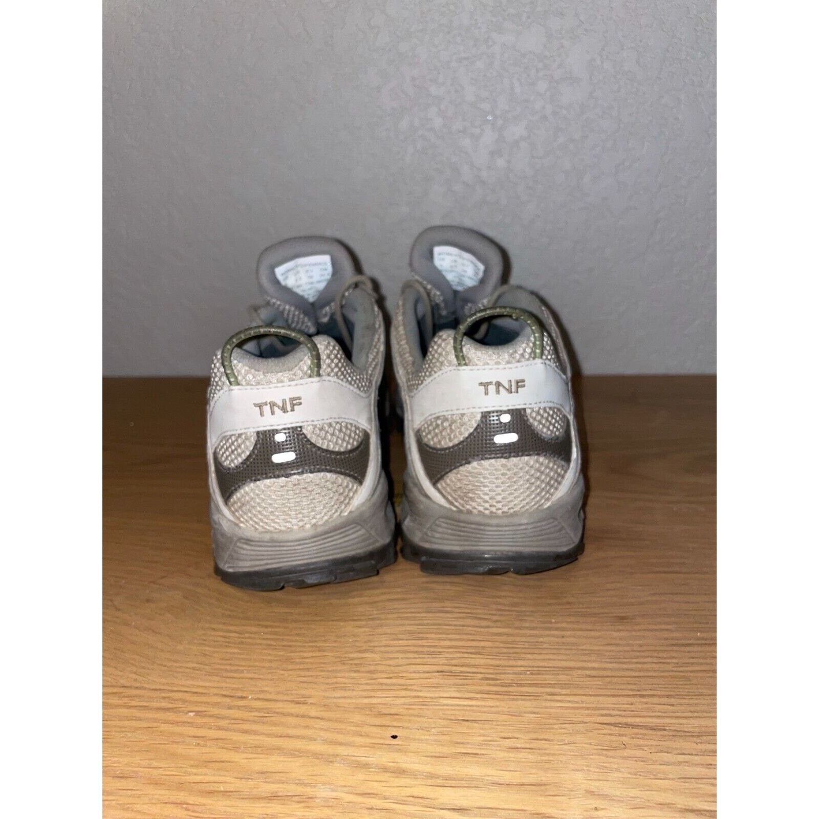 The North Face Womens The North Face Gore-Tex Shoes XCR Gray Sneakers TNF 8 Size US 8 / IT 38 - 9 Thumbnail