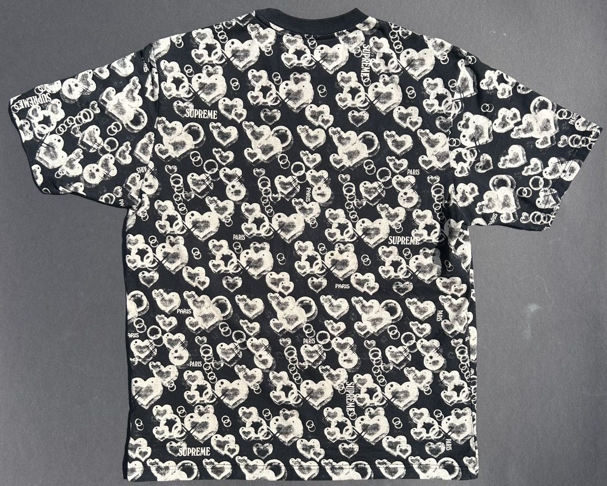 Supreme Supreme Hearts Top Tee S/S Black Size US M / EU 48-50 / 2 - 2 Thumbnail