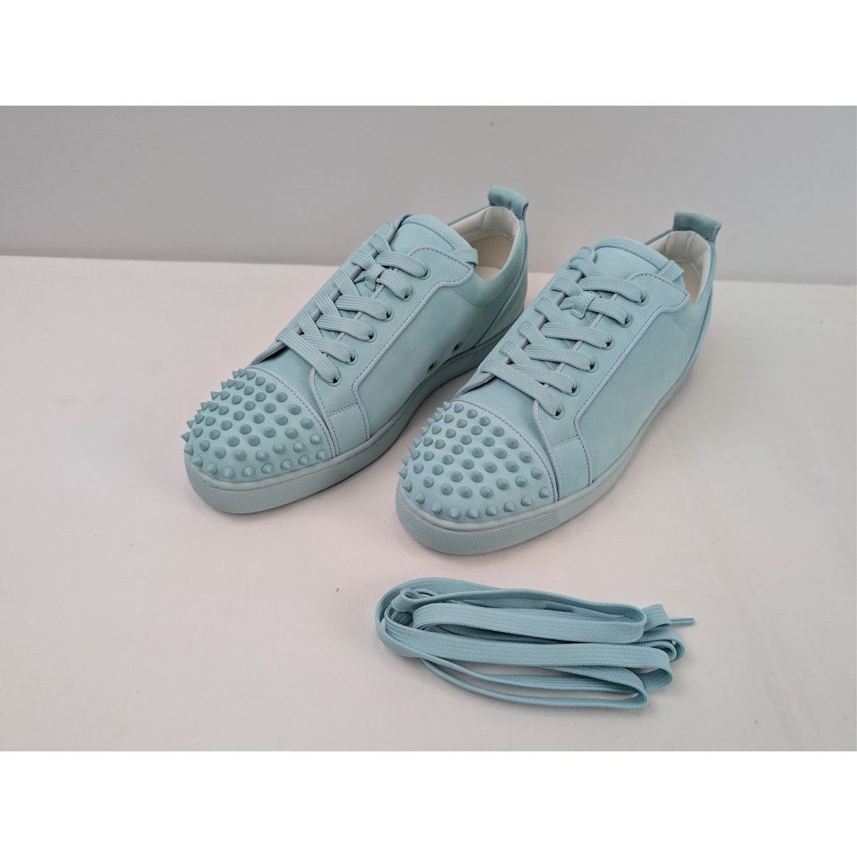 Christian Louboutin o1rshd1 Louis Junior Spikes Sneakers in Iceberg Size US 12.5 / EU 45-46 - 7 Thumbnail