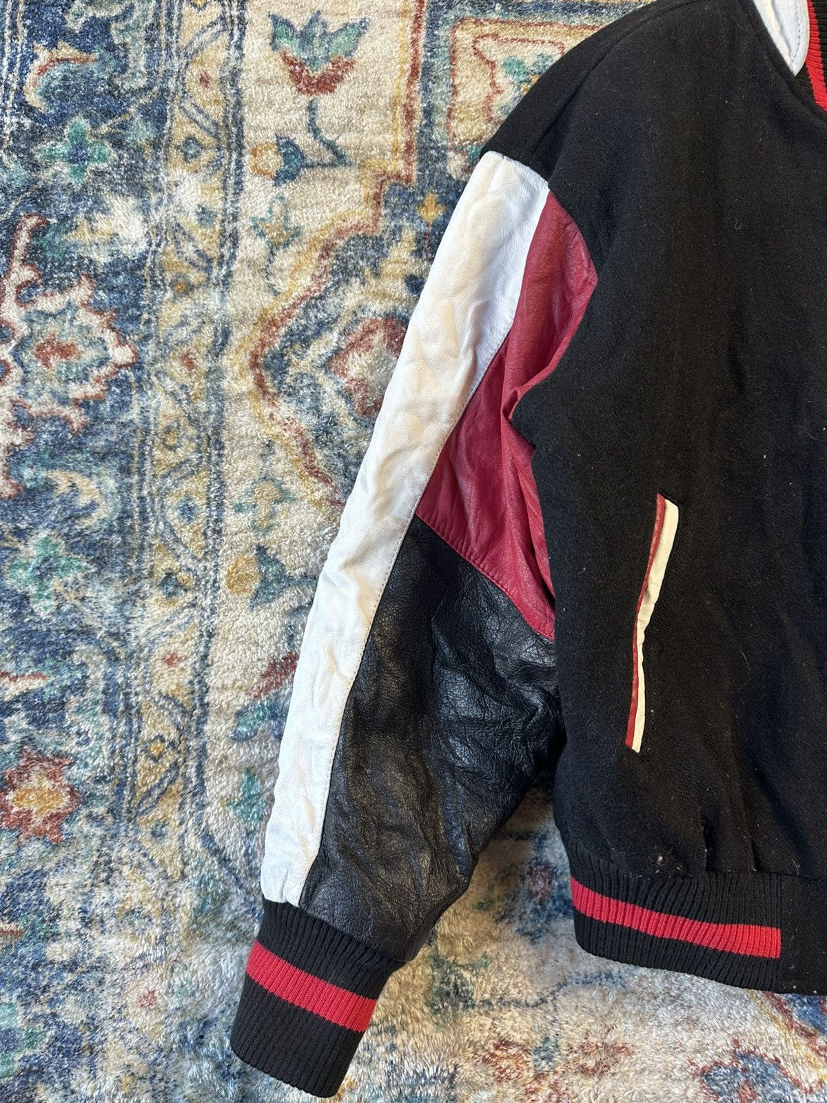 Vintage Vintage GX94 Wolf Varsity Jacket Small Size US S / EU 44-46 / 1 - 6 Thumbnail