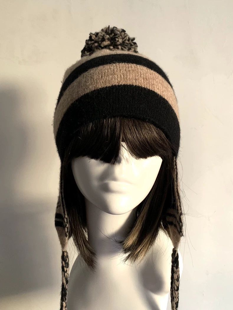 Vivienne Westwood Vivienne Westwood A genuine protective ear cover Size ONE SIZE - 2 Thumbnail