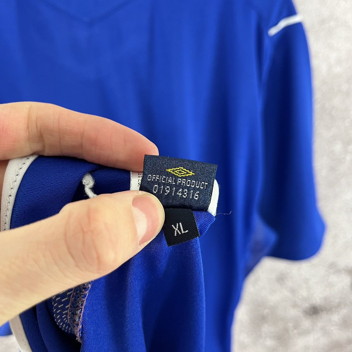 Umbro Umbro Everton 2004/2005 Home Soccer Jersey T-Shirt Size XL Size US XL / EU 56 / 4 - 16 Thumbnail