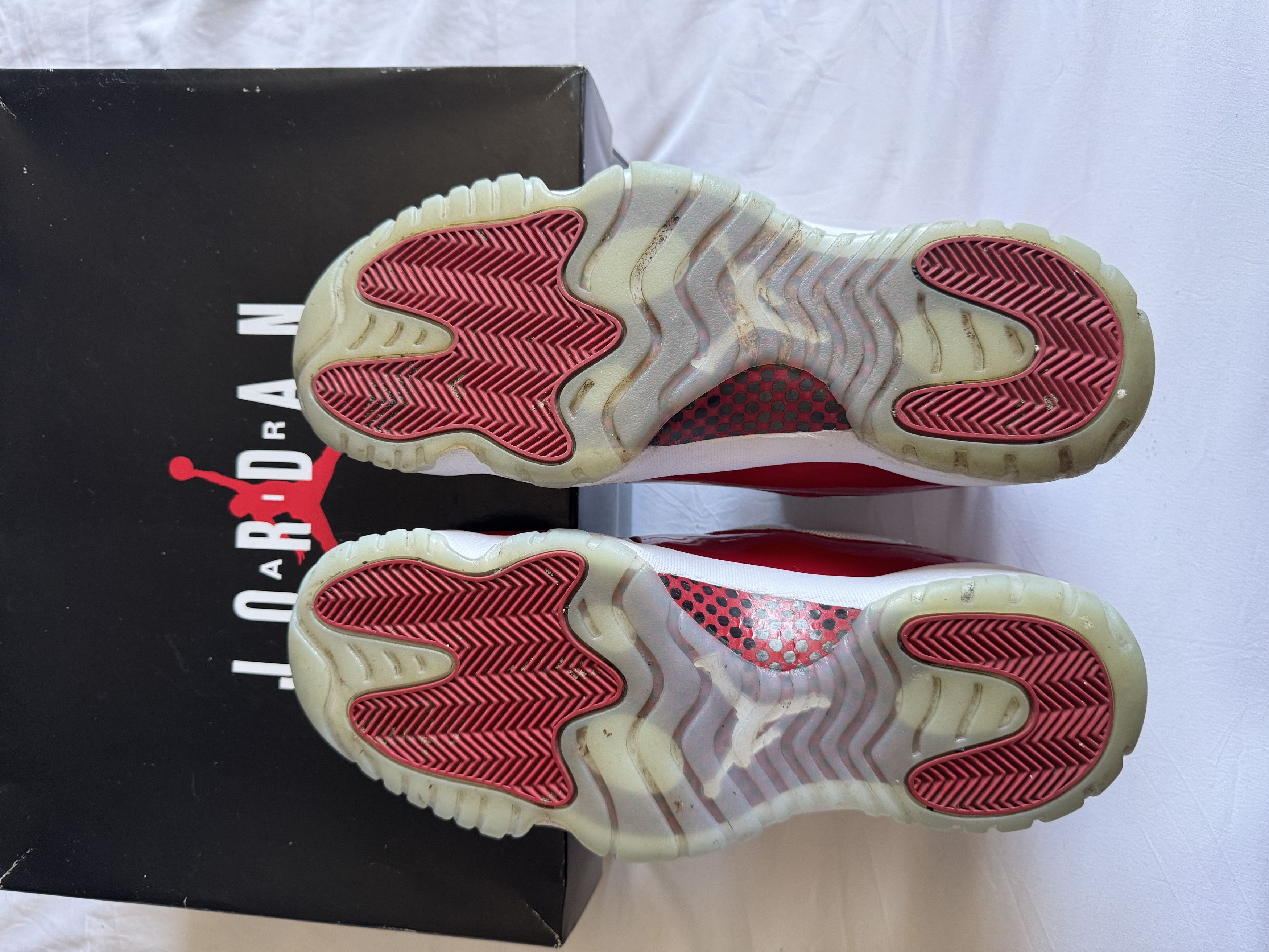 Jordan Brand Jordan 11 Cherry Size US 12 / EU 45 - 7 Thumbnail