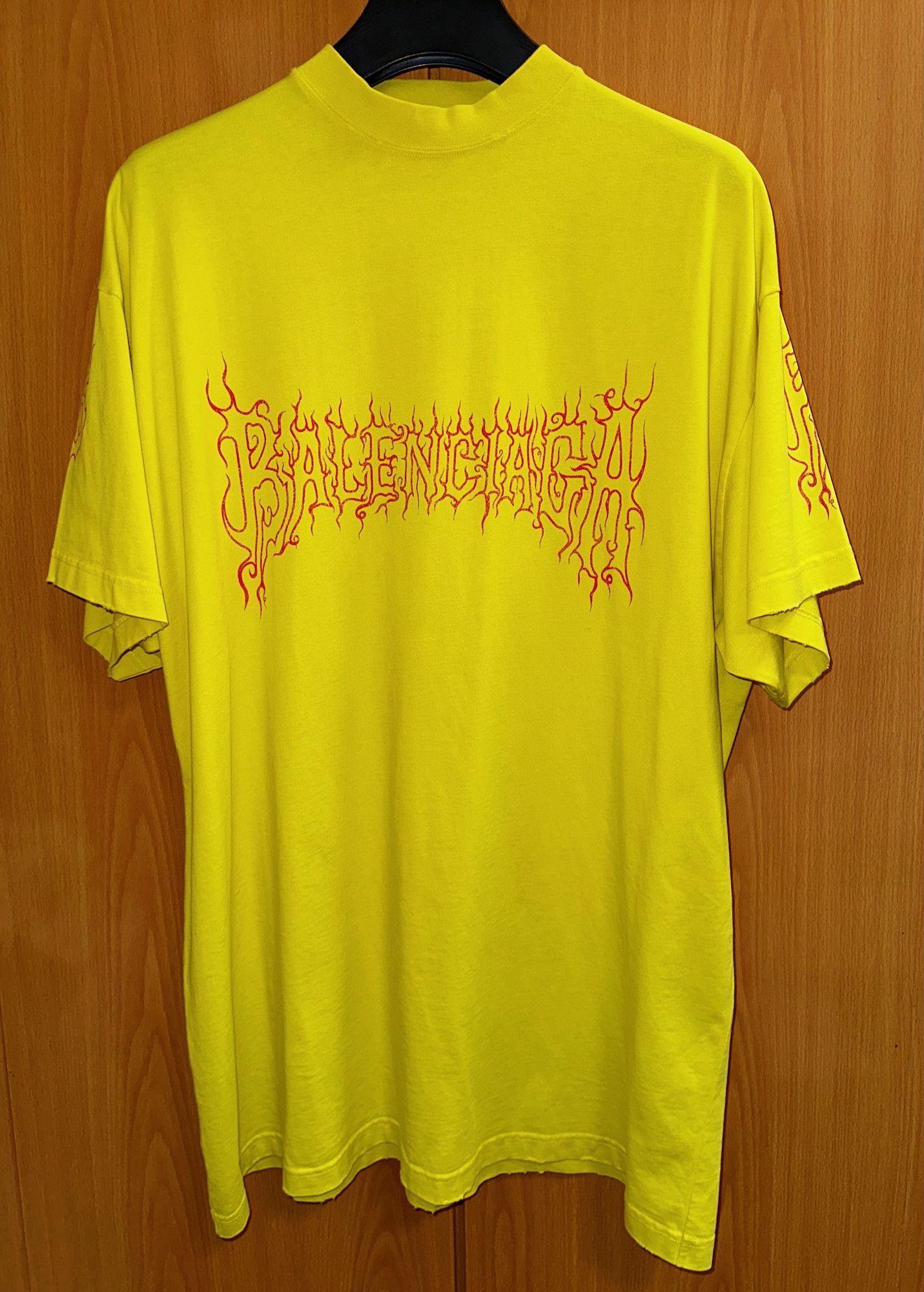 Balenciaga Balenciaga 24SS Darkwave T-shirt Oversized in Yellow  