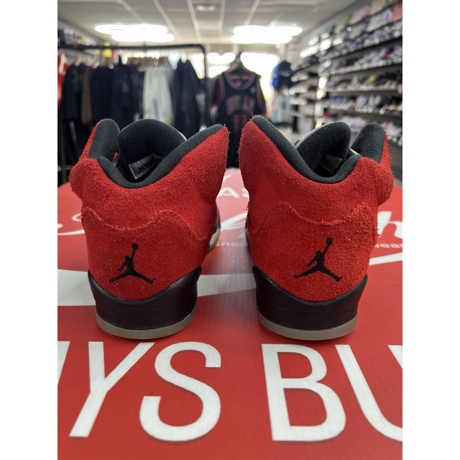 Jordan Brand Air Jordan 5 Raging Bull Red (GS) Size 5.5Y (440888-600) Size US 5.5 / EU 38 - 5 Thumbnail
