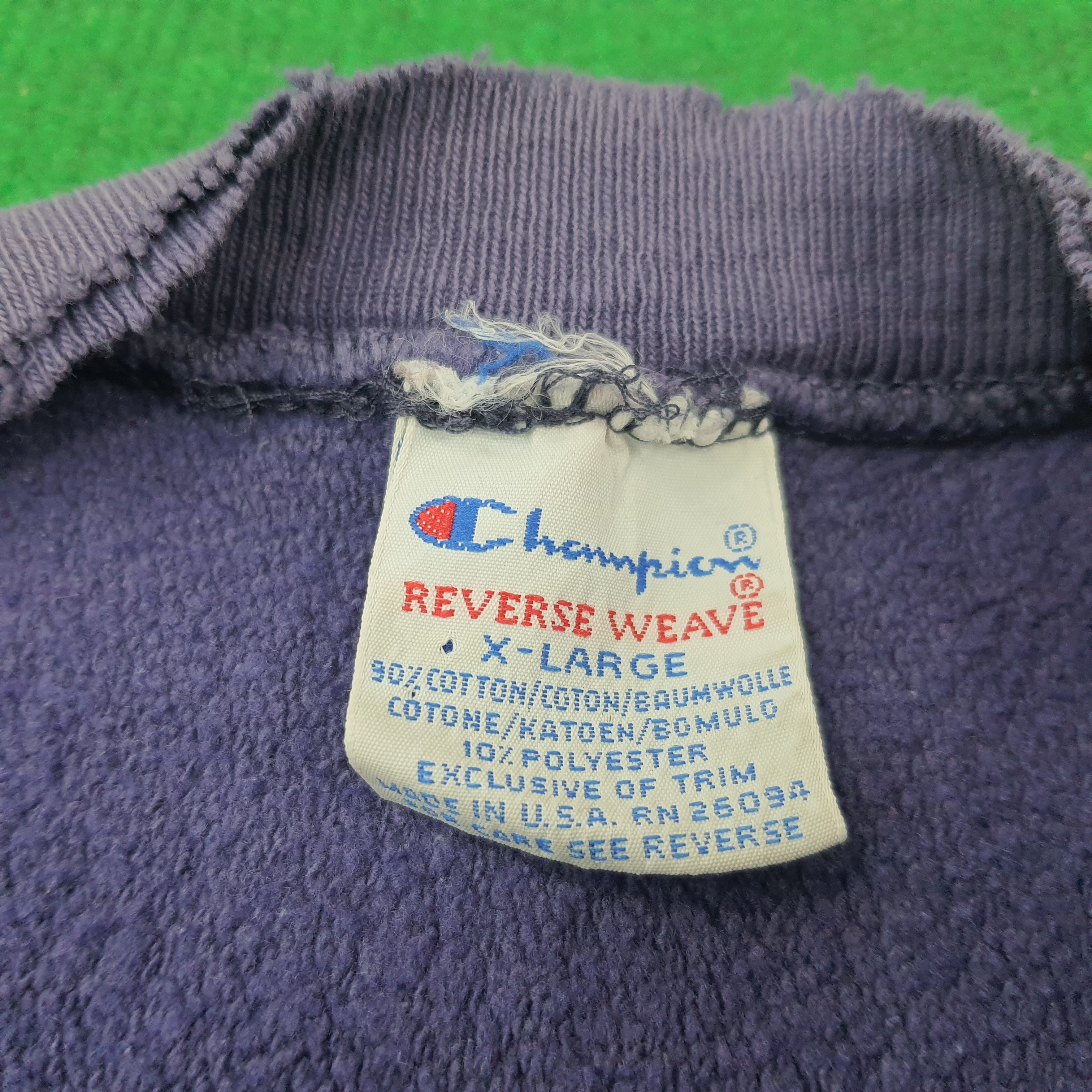 Champion × Vintage Vintage Champion Small Logo Sweatshirts Size US L / EU 52-54 / 3 - 5 Thumbnail