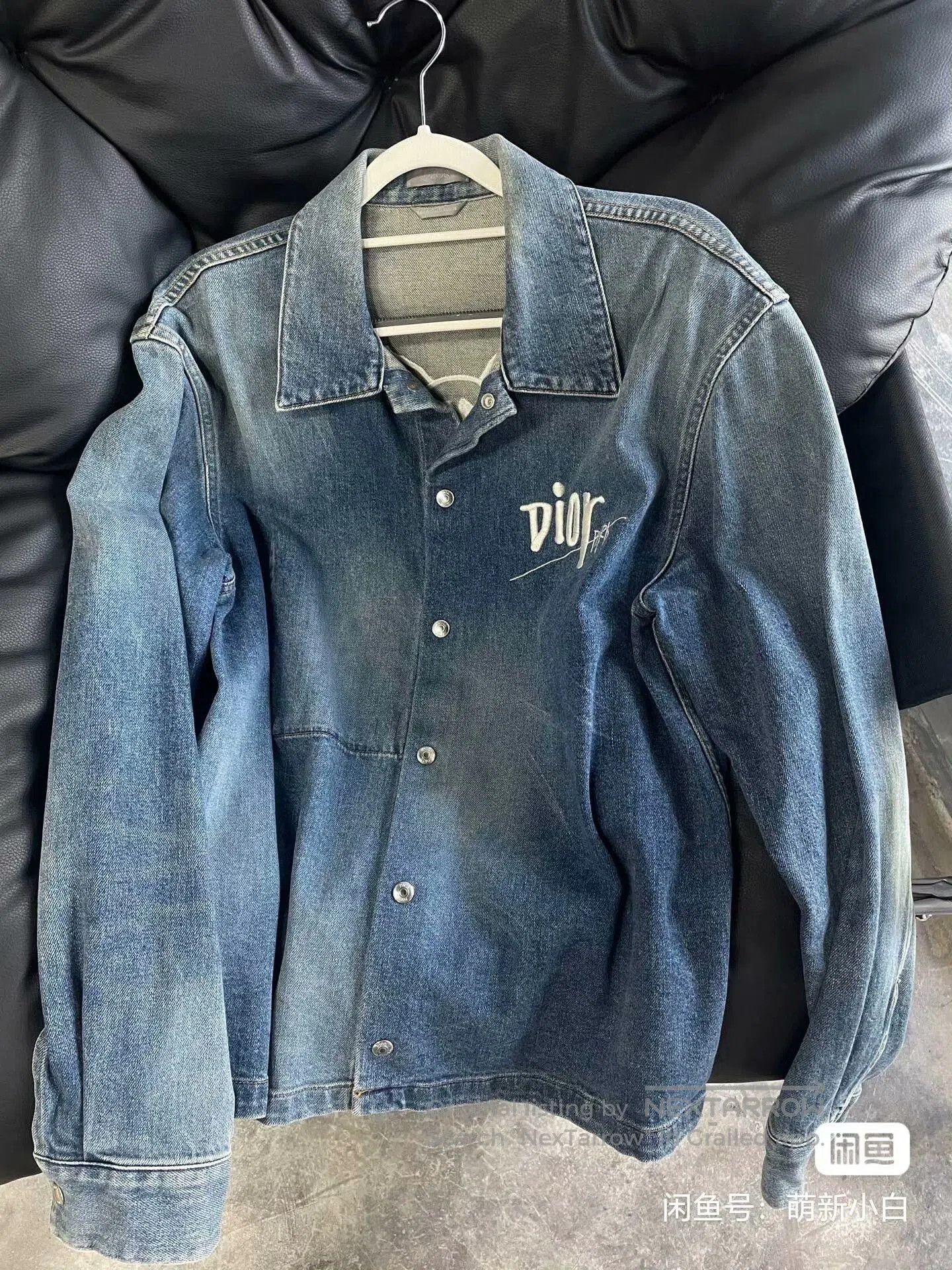 Dior Dior Denim Jacket in Excellent Condition. Size US M / EU 48-50 / 2 - 1 Thumbnail