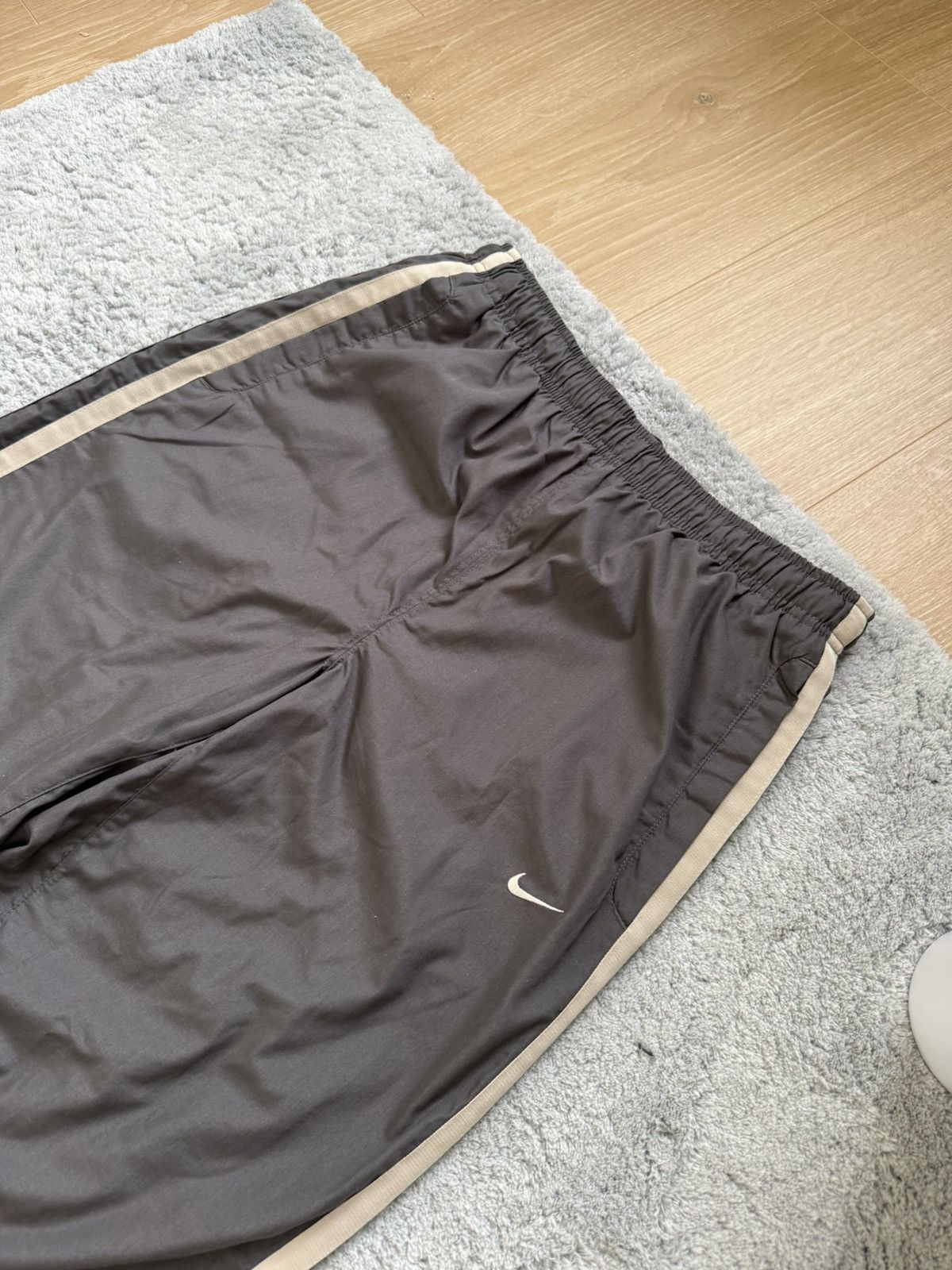 Nike Vintage Nike Track Pants Y2K Drill Baggy Sweatpants Size US 34 / EU 50 - 2 Thumbnail