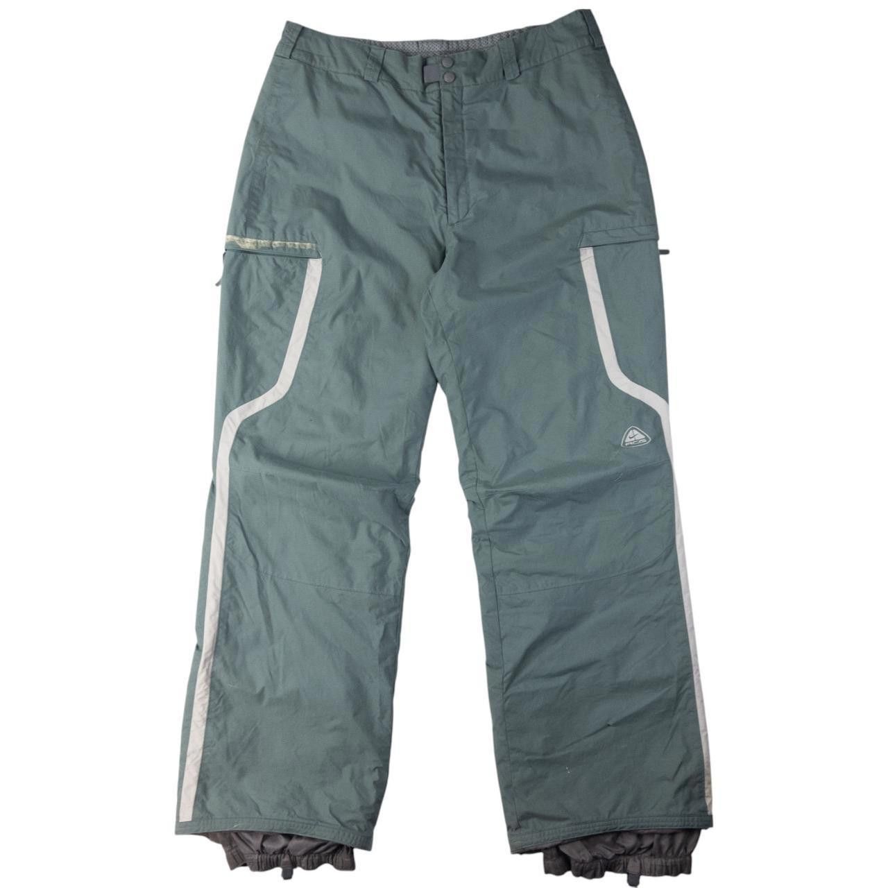 Nike Vintage Nike ACG Snowboarding Trousers Size XL Size US 36 / EU 52 - 1 Thumbnail