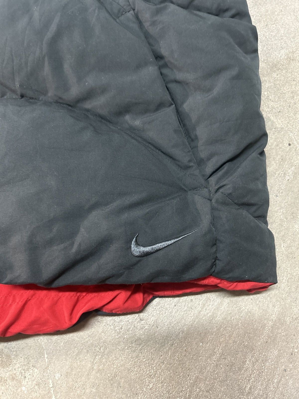 Nike Vintage Nike Reversible Down Fill Puffer Vest Size US L / EU 52-54 / 3 - 3 Thumbnail