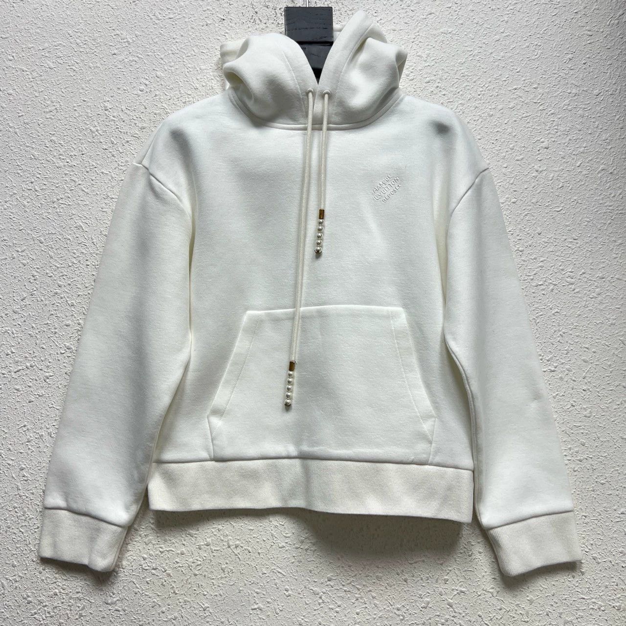 Louis Vuitton louis vuitton embroidered hooded sweatshirt size S Size US S / EU 44-46 / 1 - 1 Thumbnail