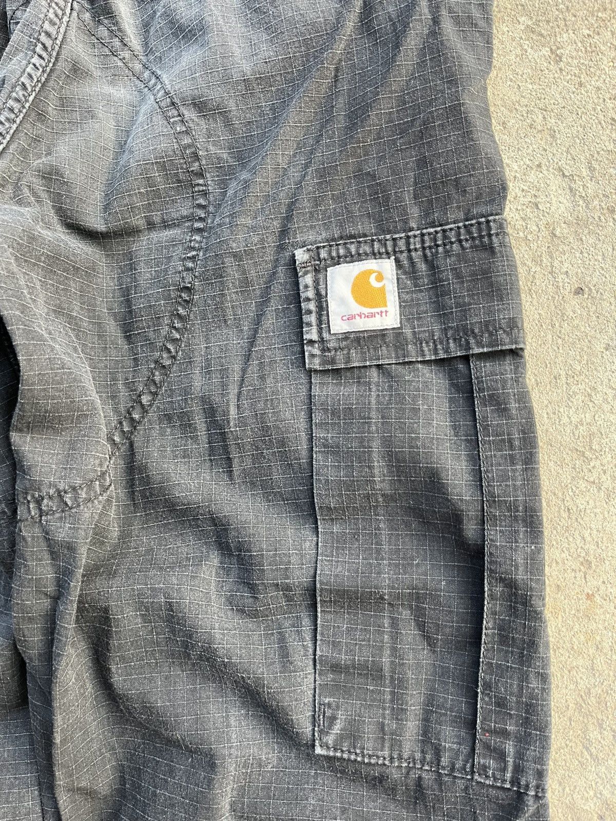 Carhartt × Carhartt Wip × Japanese Brand Vintage Bondage Carhartt Cargo Double Knee Faded Baggy Pants Size US 29 - 8 Thumbnail