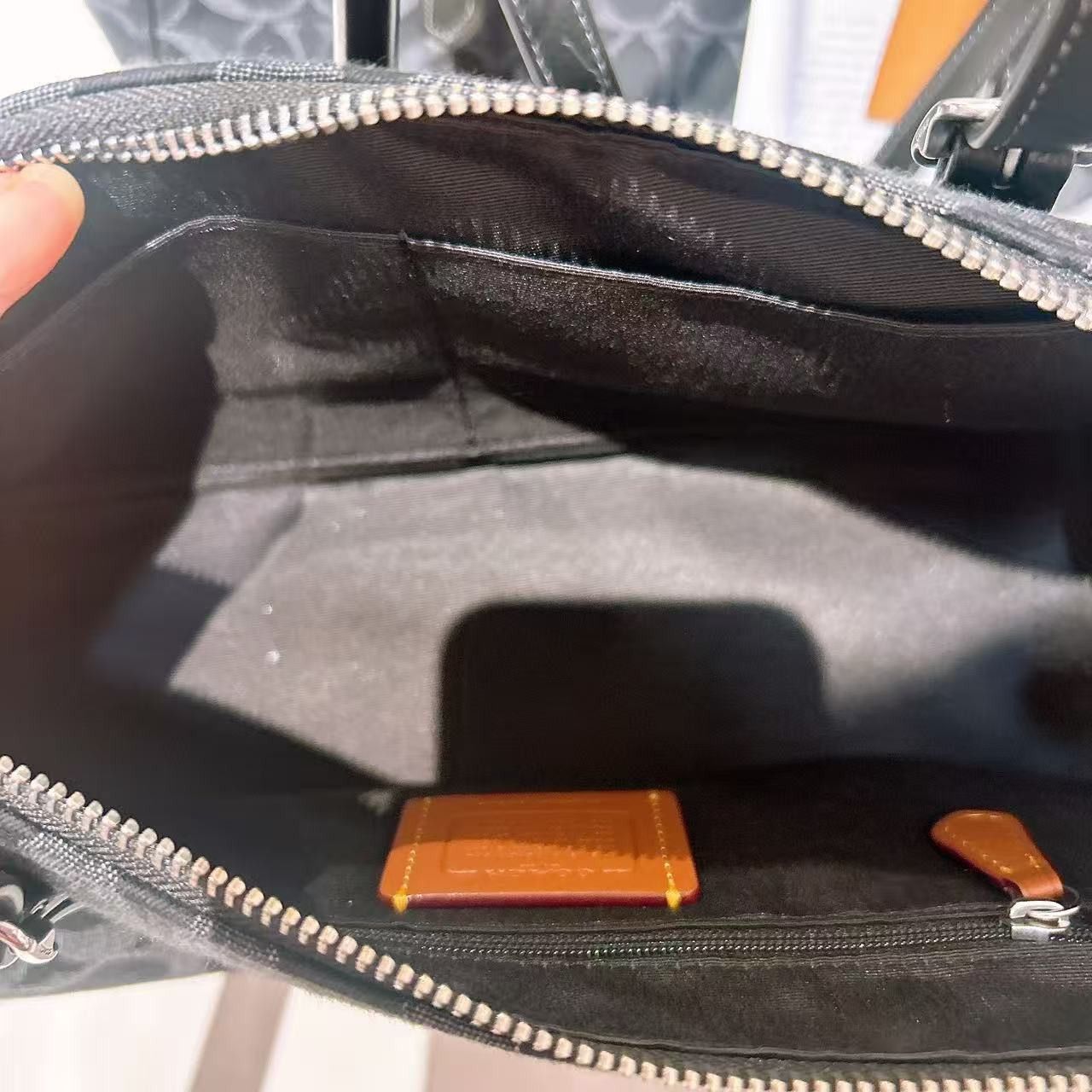 Coach Asher Shoulder Bag In Signature Denim CDB92 Size ONE SIZE - 5 Thumbnail