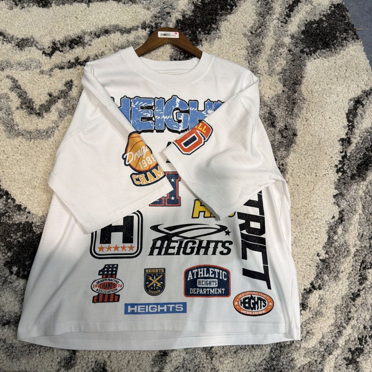 Heights District Graphic Short Sleeve HD VARSITY TEE size L