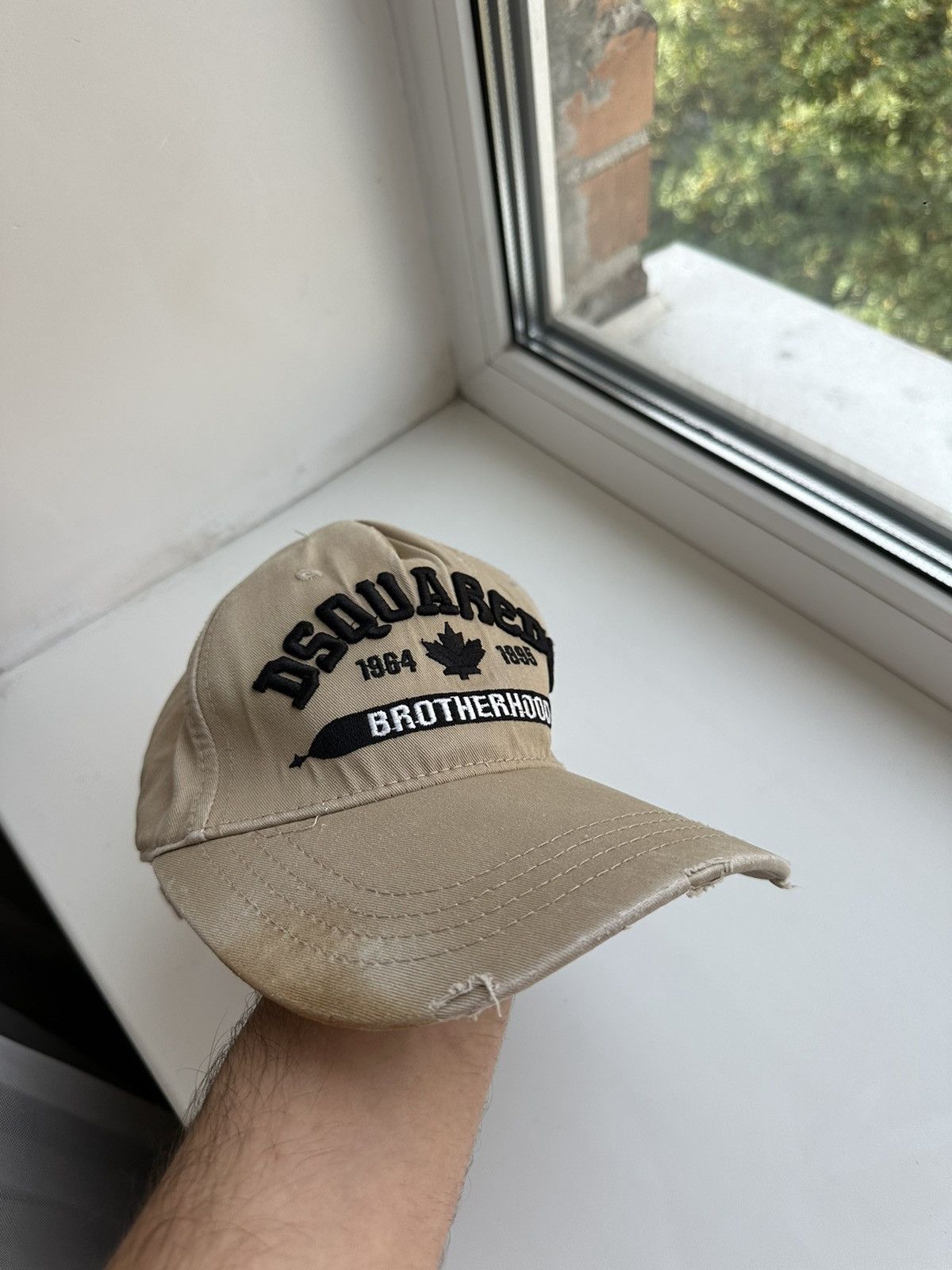 Dsquared2 Vintage Distressed Dsquared2 Cap Big Logo Size ONE SIZE - 6 Thumbnail