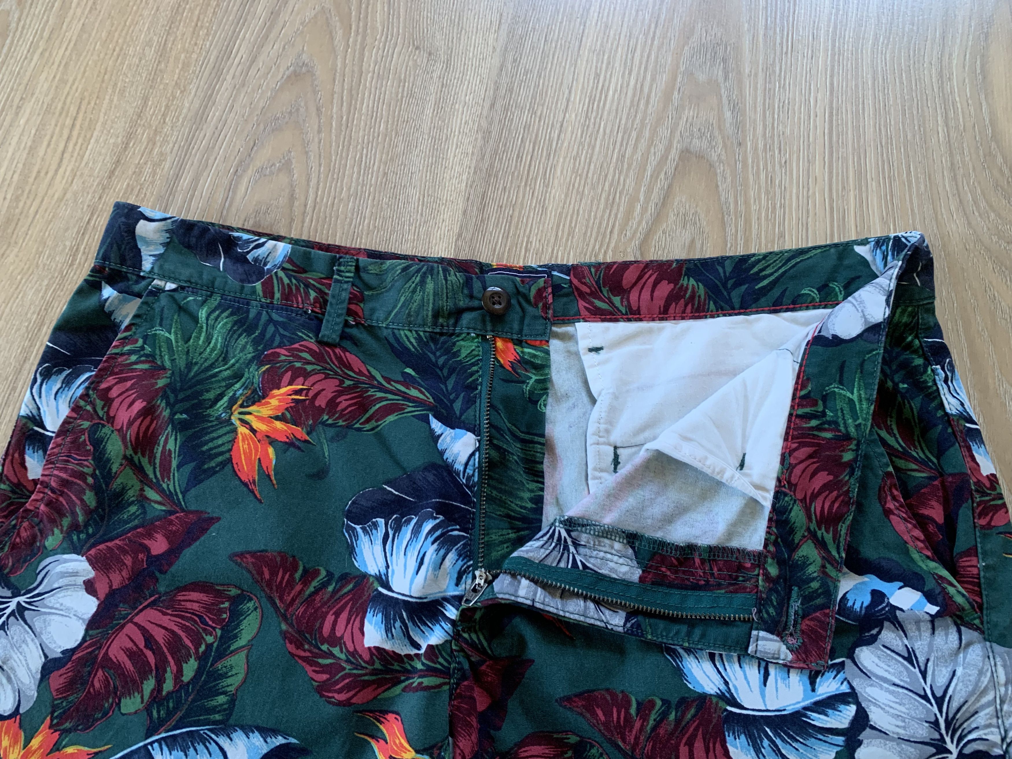 Gap Gap Mens Multicolor Cotton Floral Chino Shorts Size US 34 / EU 50 - 5 Thumbnail