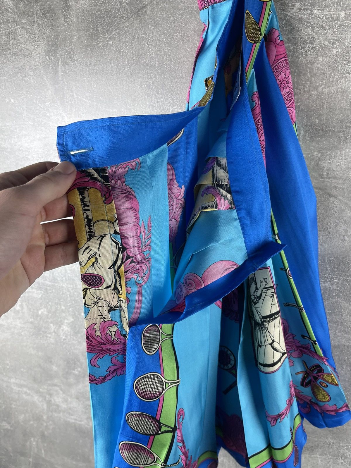 Versace Versace Sport Vintage Pleated Archives Silk Skirt Graphic Size 30" / US 8 / IT 44 - 10 Thumbnail