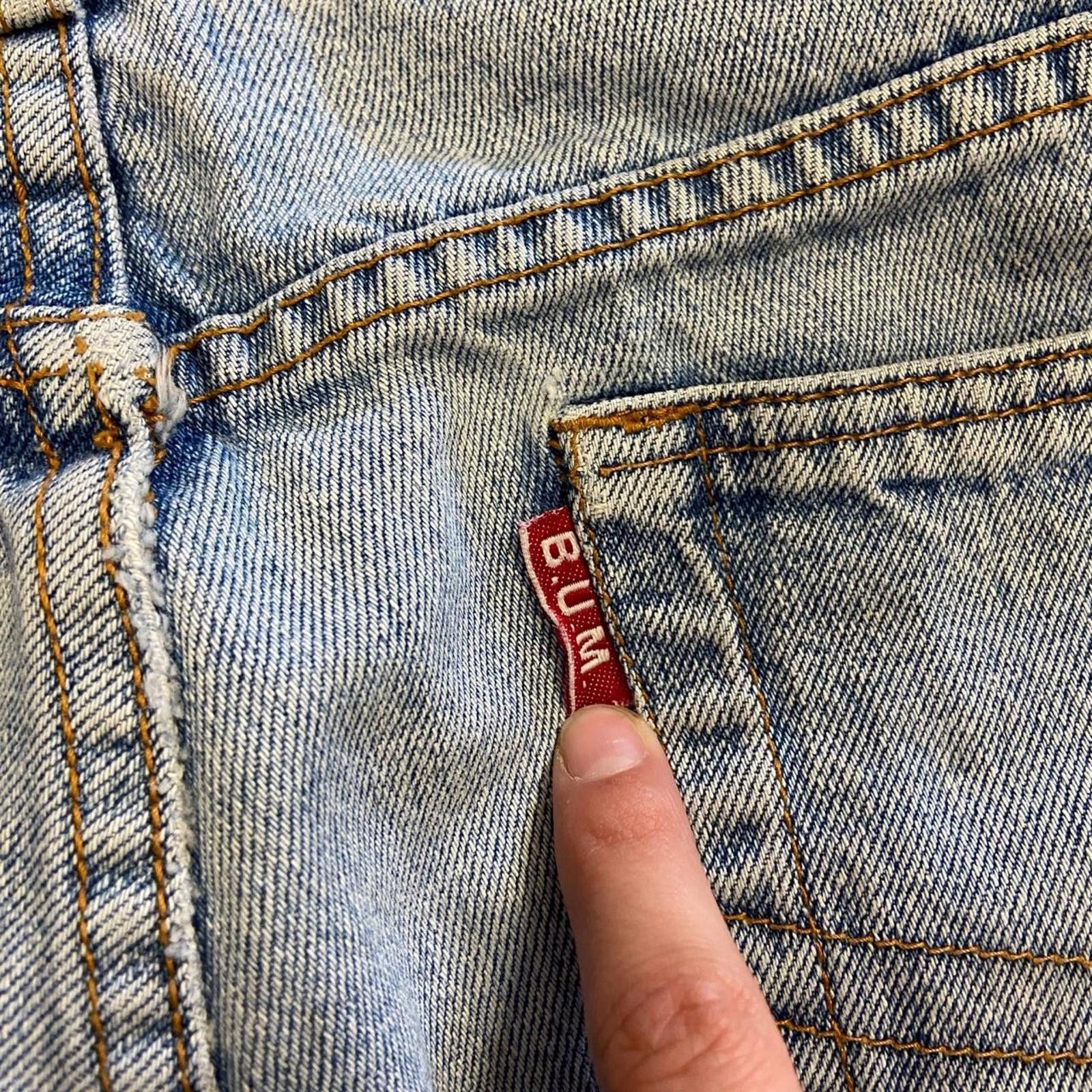 B.U.M Equipment × Vintage Vintage BUM Faded Light Wash Jorts Size US 38 / EU 54 - 7 Thumbnail