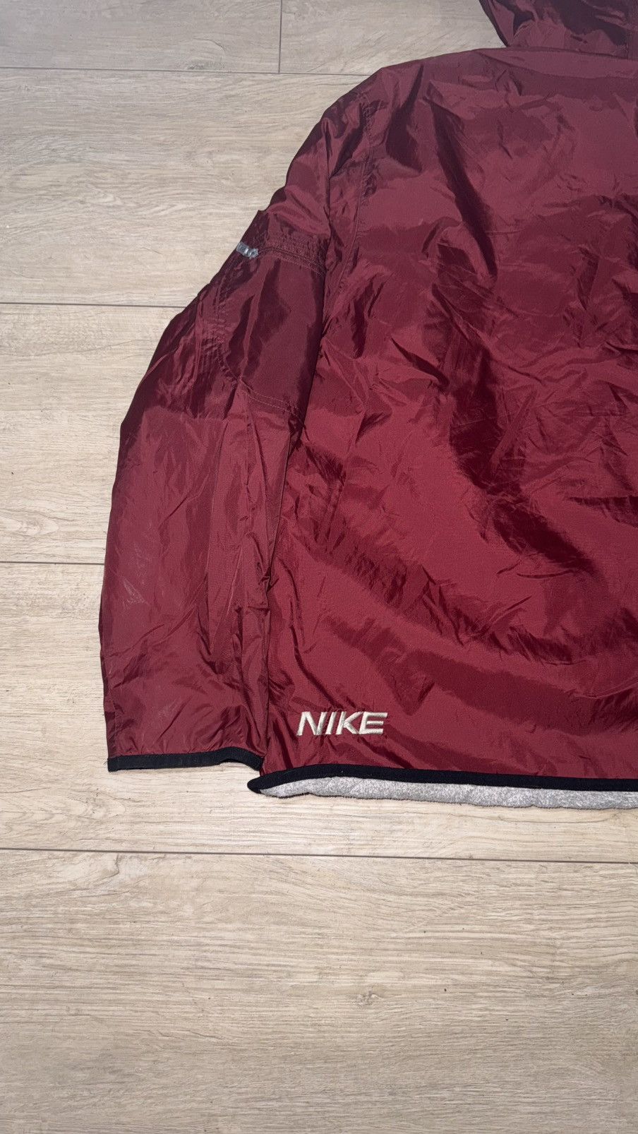 Nike Vintage / Y2K 1990s Maroon Nike Embroidered Logo Windbreaker Size US L / EU 52-54 / 3 - 6 Thumbnail