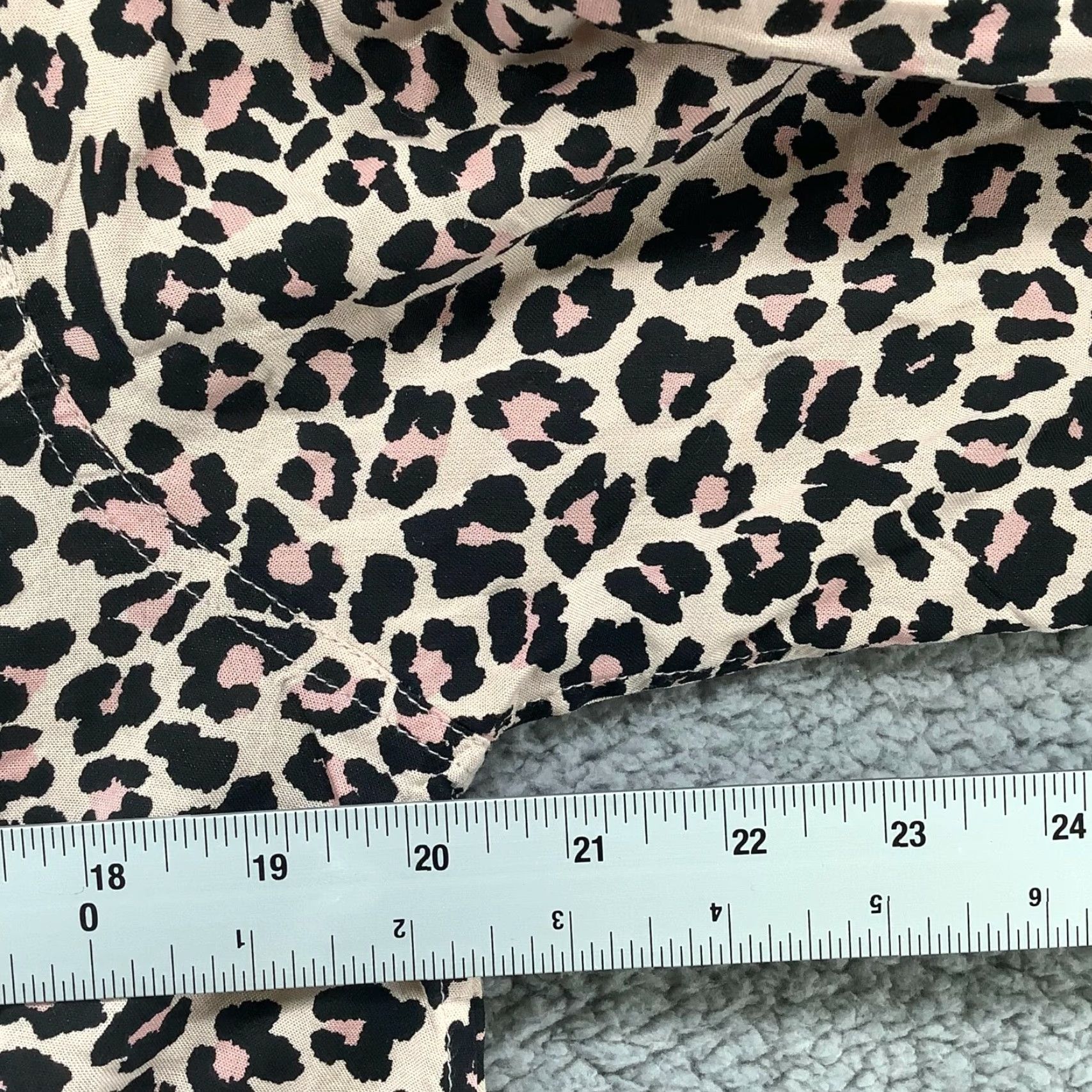 Vintage C&C California Leopard Print Pink Popover Top Womens M Roll Tab Twist Front NWT Size M / US 6-8 / IT 42-44 - 5 Thumbnail