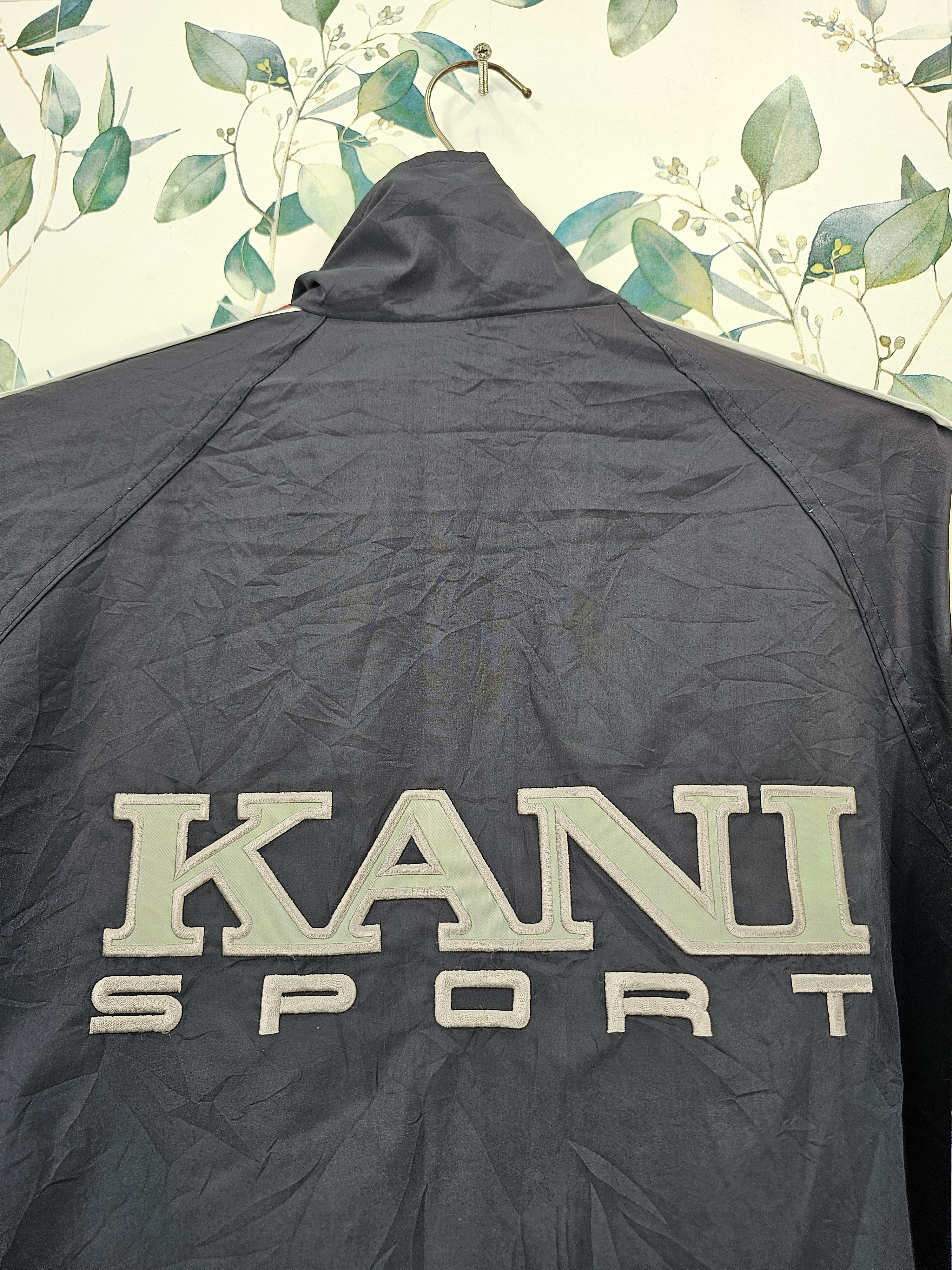 Karl Kani Vintage Karl KANI Sport Spellout Windbreaker Jacket J0105 Size US L / EU 52-54 / 3 - 7 Thumbnail