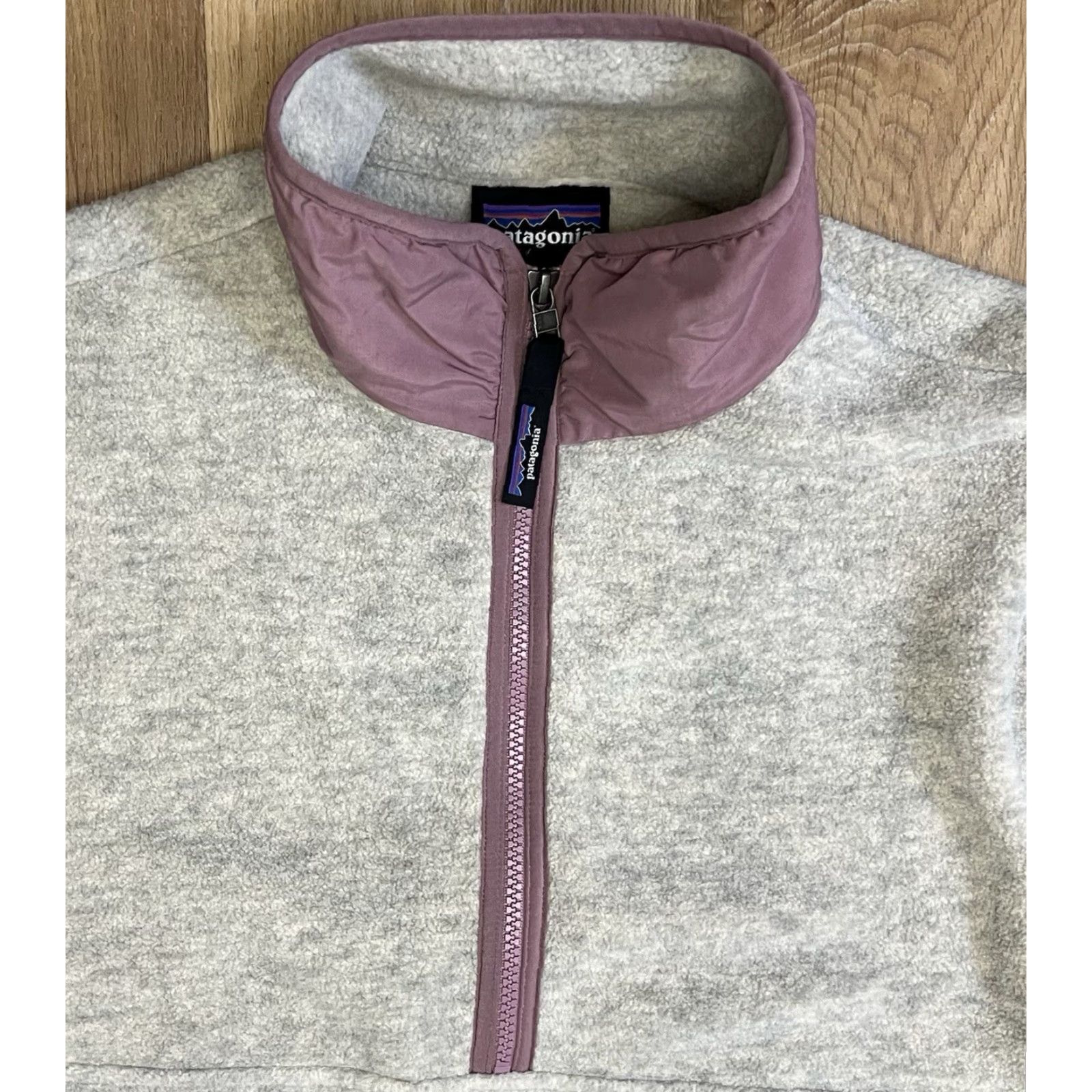 Patagonia EUC Patagonia Women's Synchilla Marsupial Oatmeal Heather Pink Trim XS Jacket Size XS / US 0-2 / IT 36-38 - 3 Thumbnail
