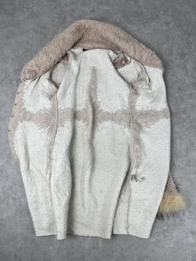 Roberto Cavalli 2000s Roberto Cavalli Wrinkled Texture Beige Long Cardigan Wrist Fur Jacket Size S / US 4 / IT 40 - 8 Thumbnail