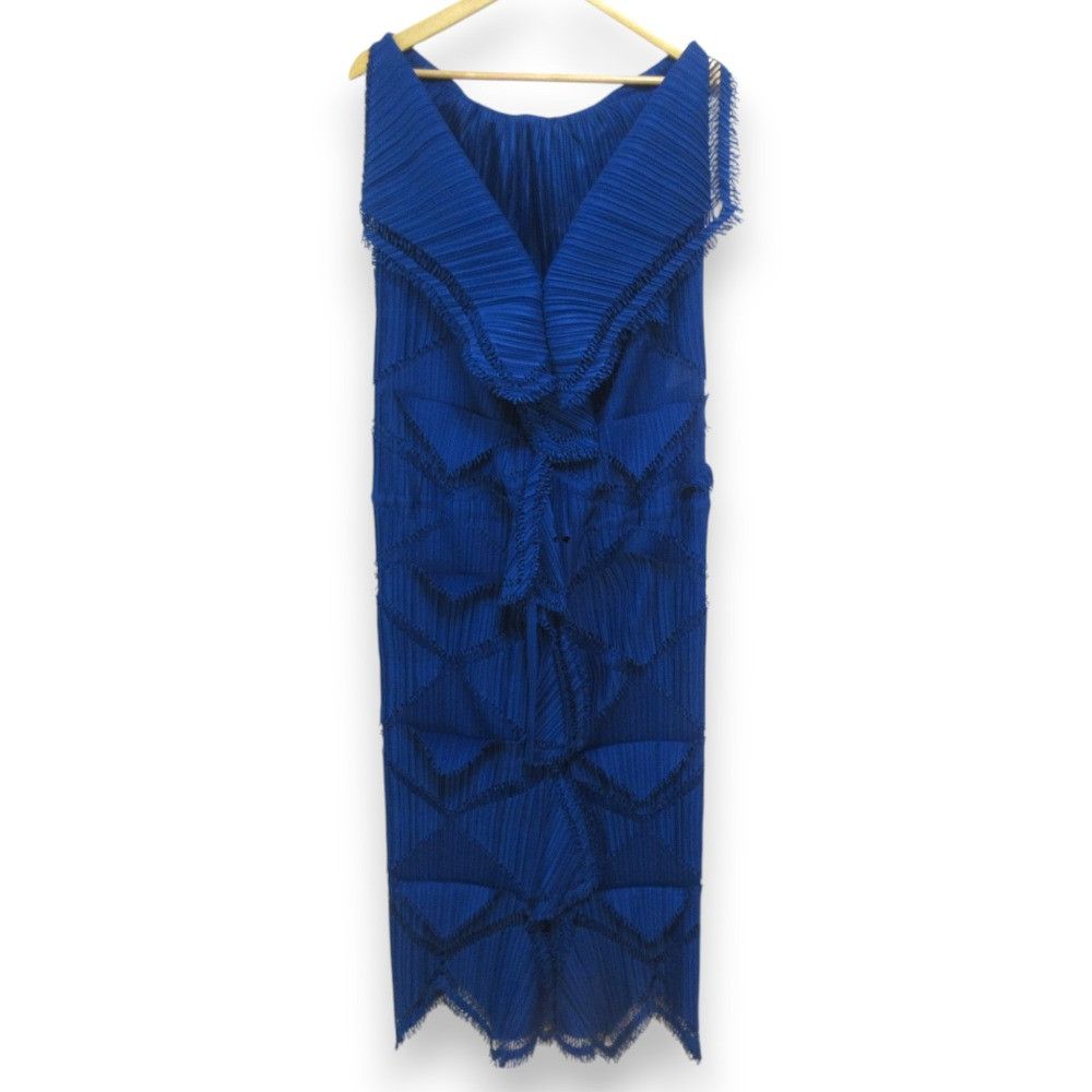 Issey Miyake Issey Miyake ISSEY MIYAKE A-POC INSIDE long dress one piece Others Dresses DUTY FREE for USA Size ONE SIZE - 1 Thumbnail