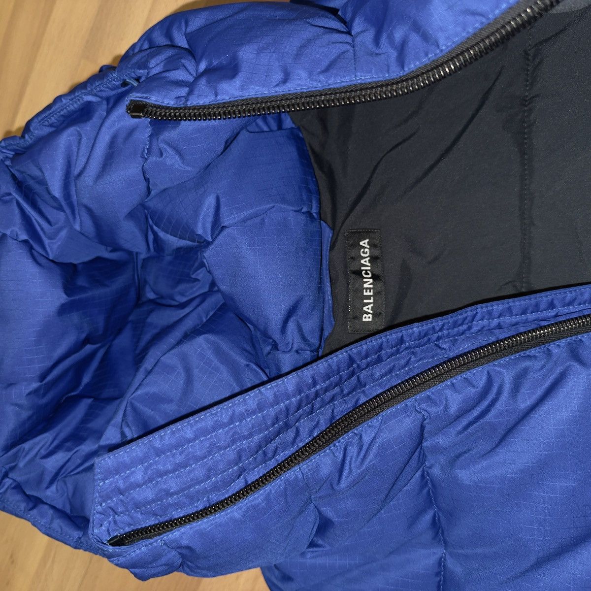 Balenciaga Balenciaga Blue Puffer Jacket with Hood Size US M / EU 48-50 / 2 - 7 Thumbnail