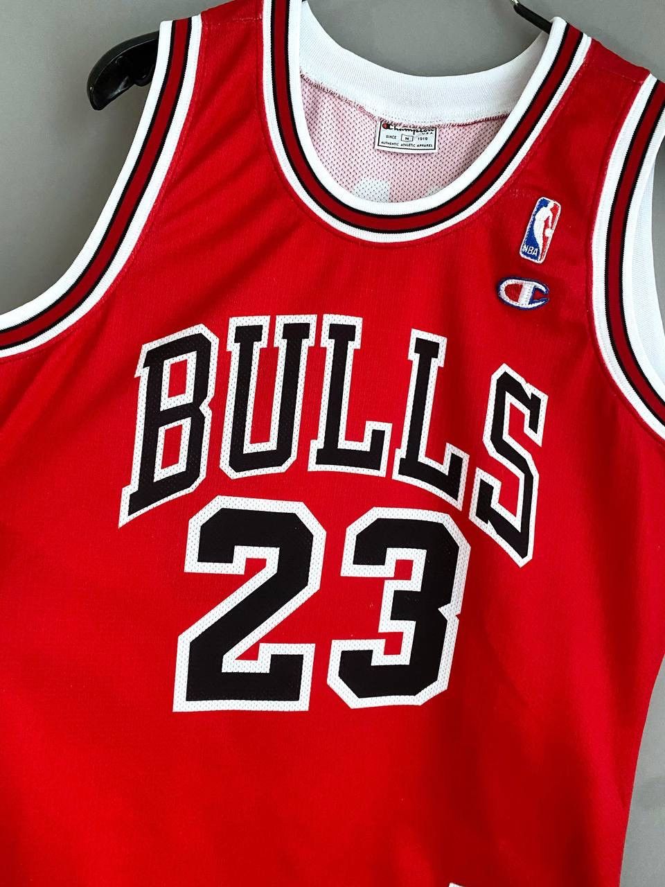 Champion Vintage 90s NBA Basketball Jersey Chicago Bulls #23 JORDAN M Size US M / EU 48-50 / 2 - 7 Thumbnail