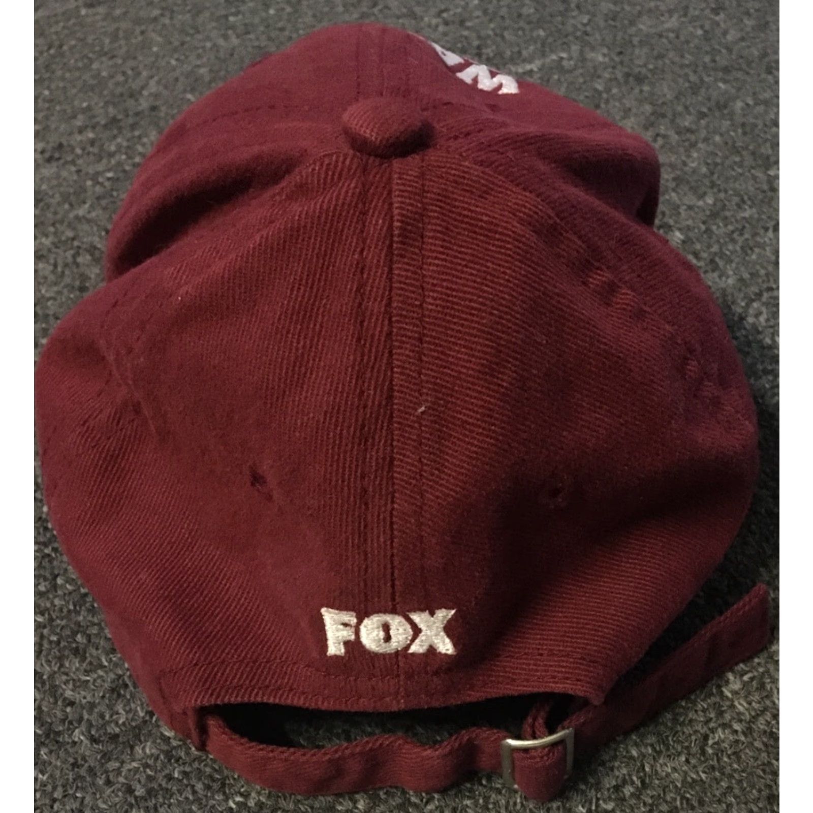 Vintage VINTAGE Fox The War At Home TV Sitcom Promotional Hat Mens Adjustable Red Fox Network TV Series Theme 80s 90s USA Biker Movie Humor Michael Rapaport Size ONE SIZE - 2 Thumbnail