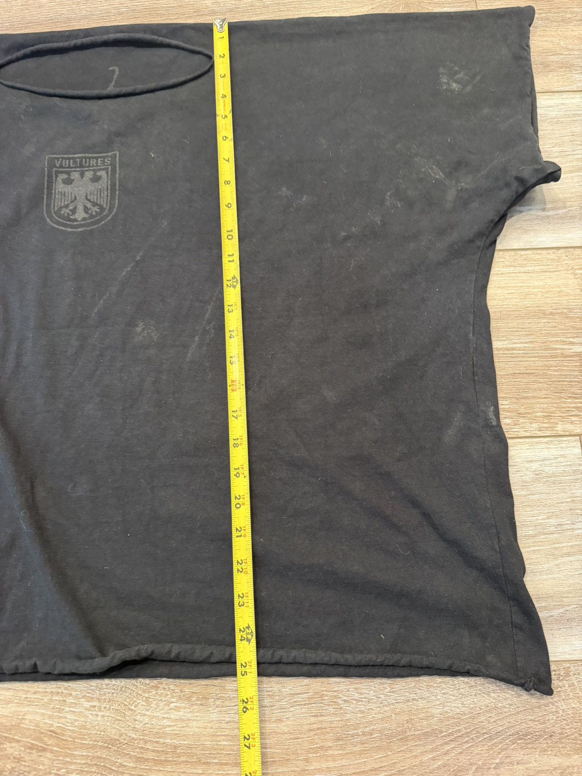 Yeezy Vultures Raw Hem Tee Cropped Boxy Fit Size US L / EU 52-54 / 3 - 4 Thumbnail