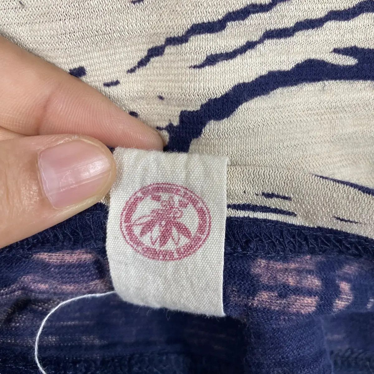 Indigo × Japanese Brand Japanese Traditional Indigo Great Wave Graphic Tee Shirt Size US L / EU 52-54 / 3 - 4 Thumbnail