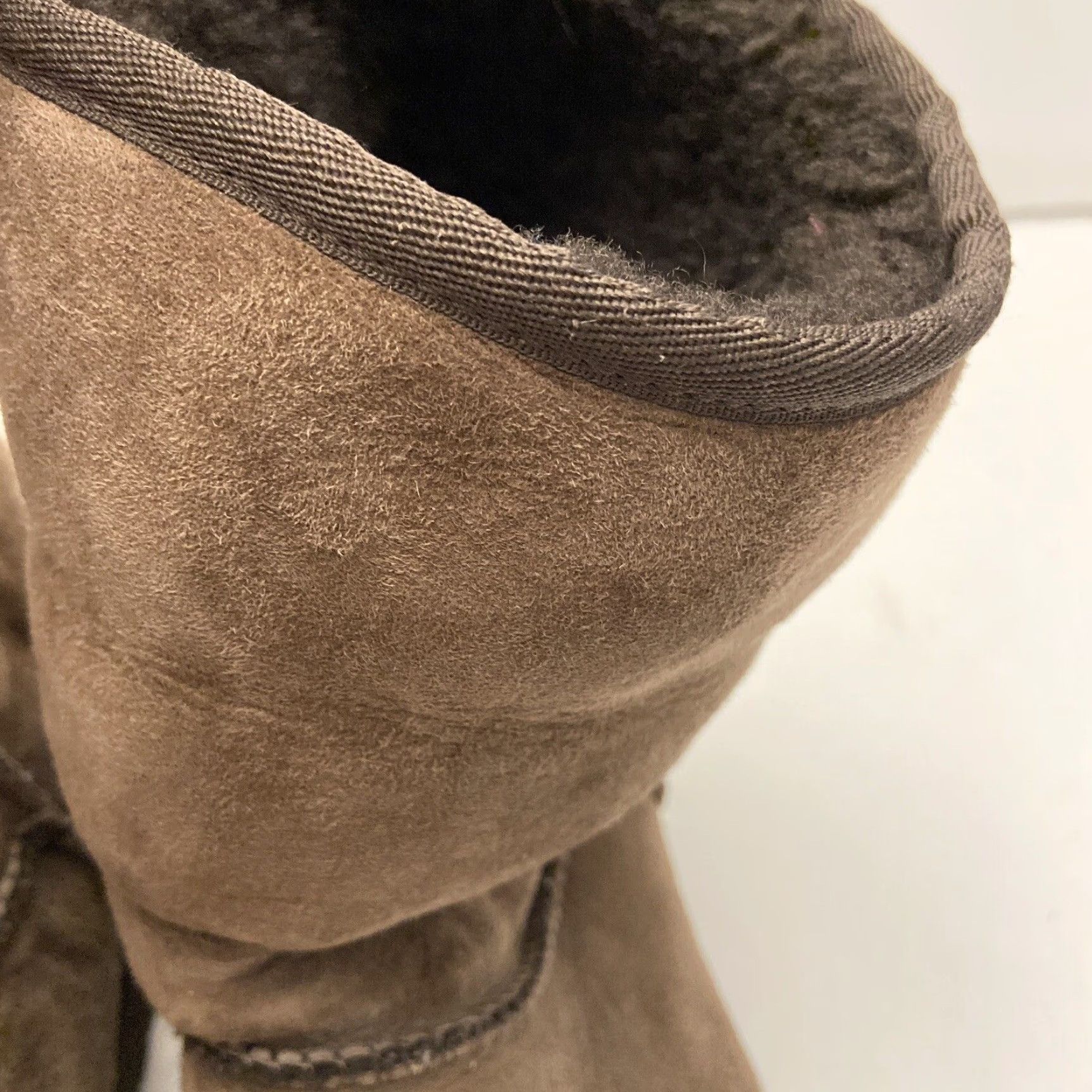 Ugg UGG Boots Classic Short 5826 Leather Upper Sheepskin Lining Women’s 8 Brown Boots Female Size 30" / US 8 / IT 44 - 6 Thumbnail
