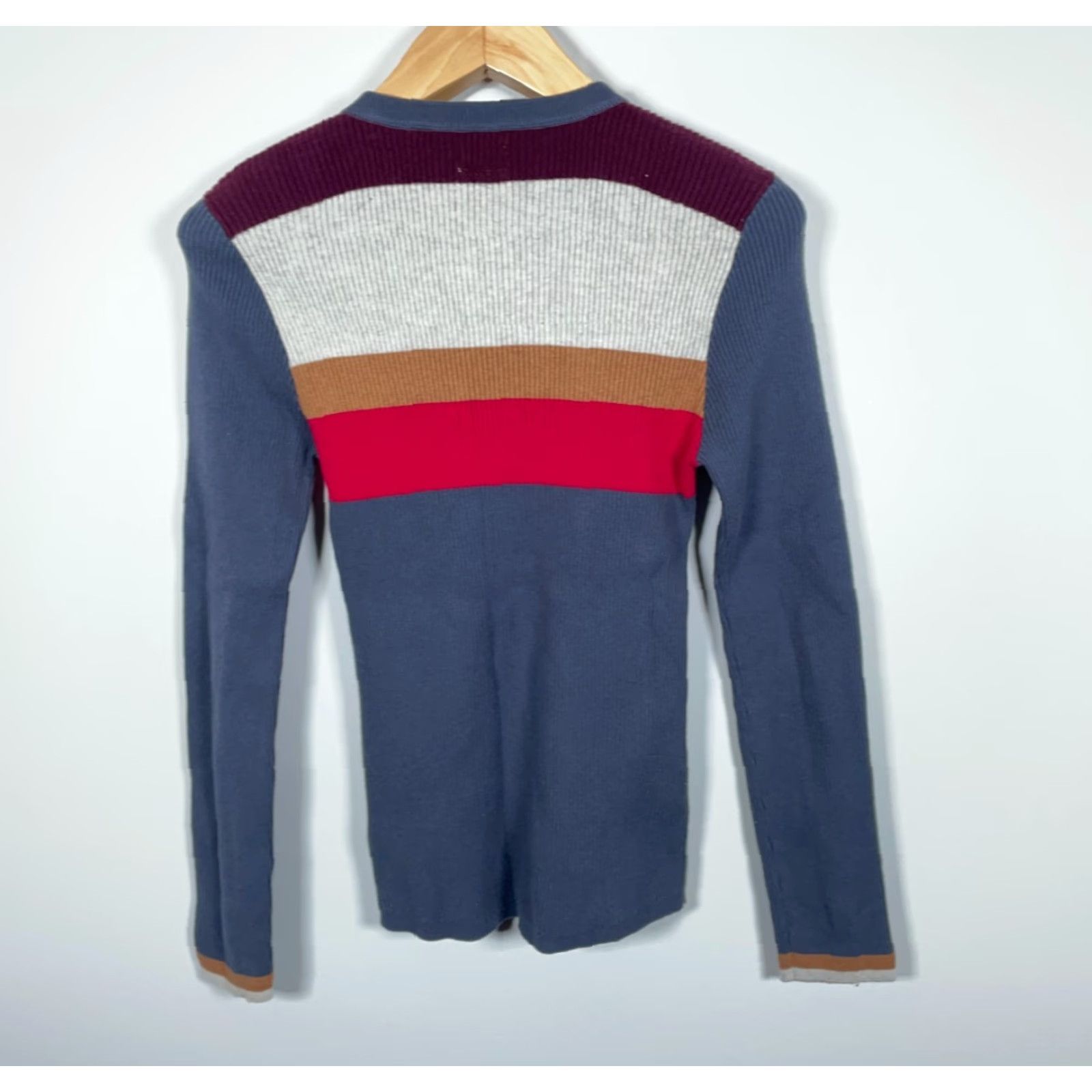 Faherty Faherty Mikki Henley Sweater Women's Medium Gray Red Striped Cotton Cashmere Size M / US 6-8 / IT 42-44 - 2 Thumbnail