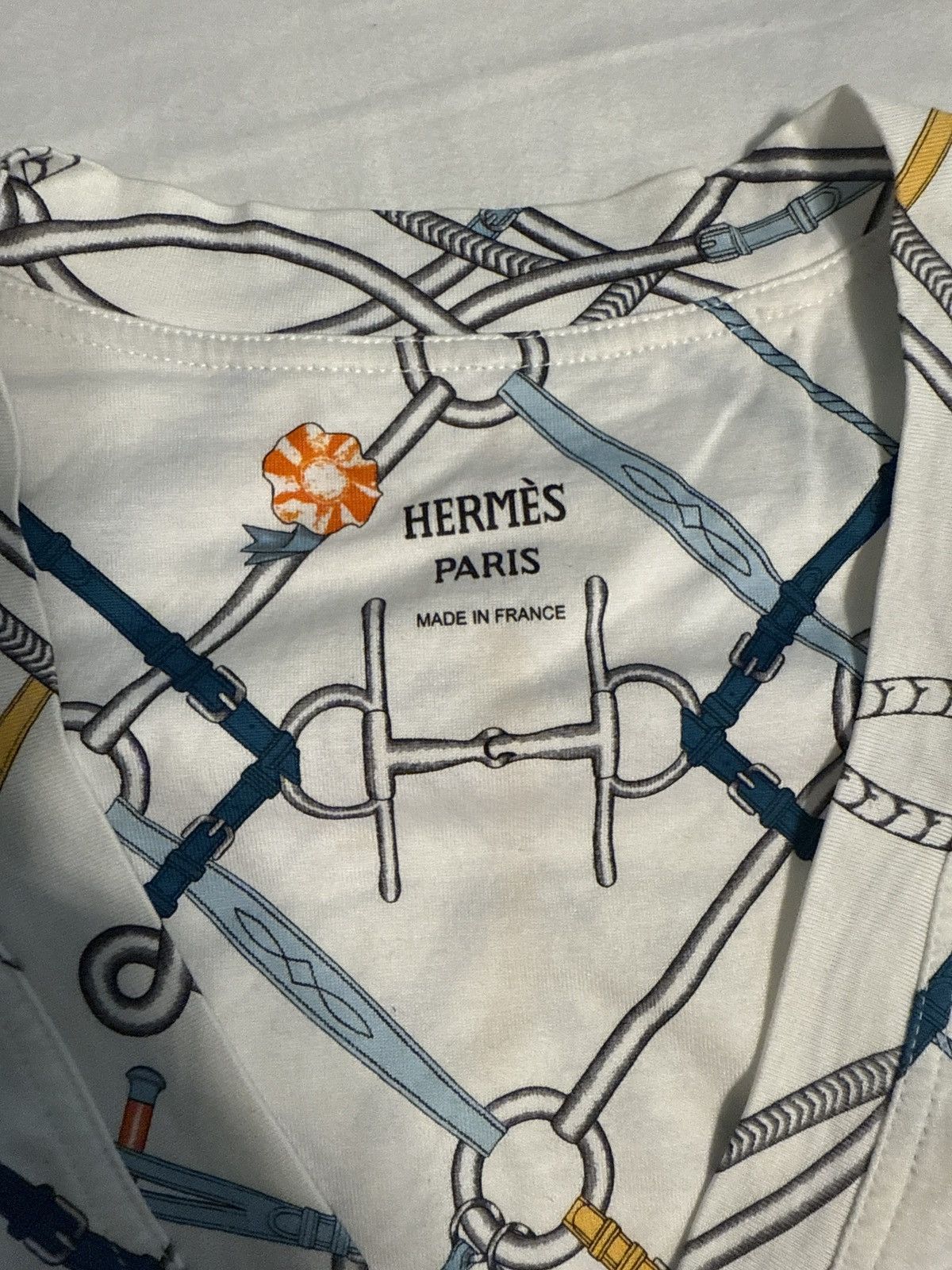 Hermes Hermès Paris H-cable V-neck T-shirt Size M / US 6-8 / IT 42-44 - 4 Thumbnail