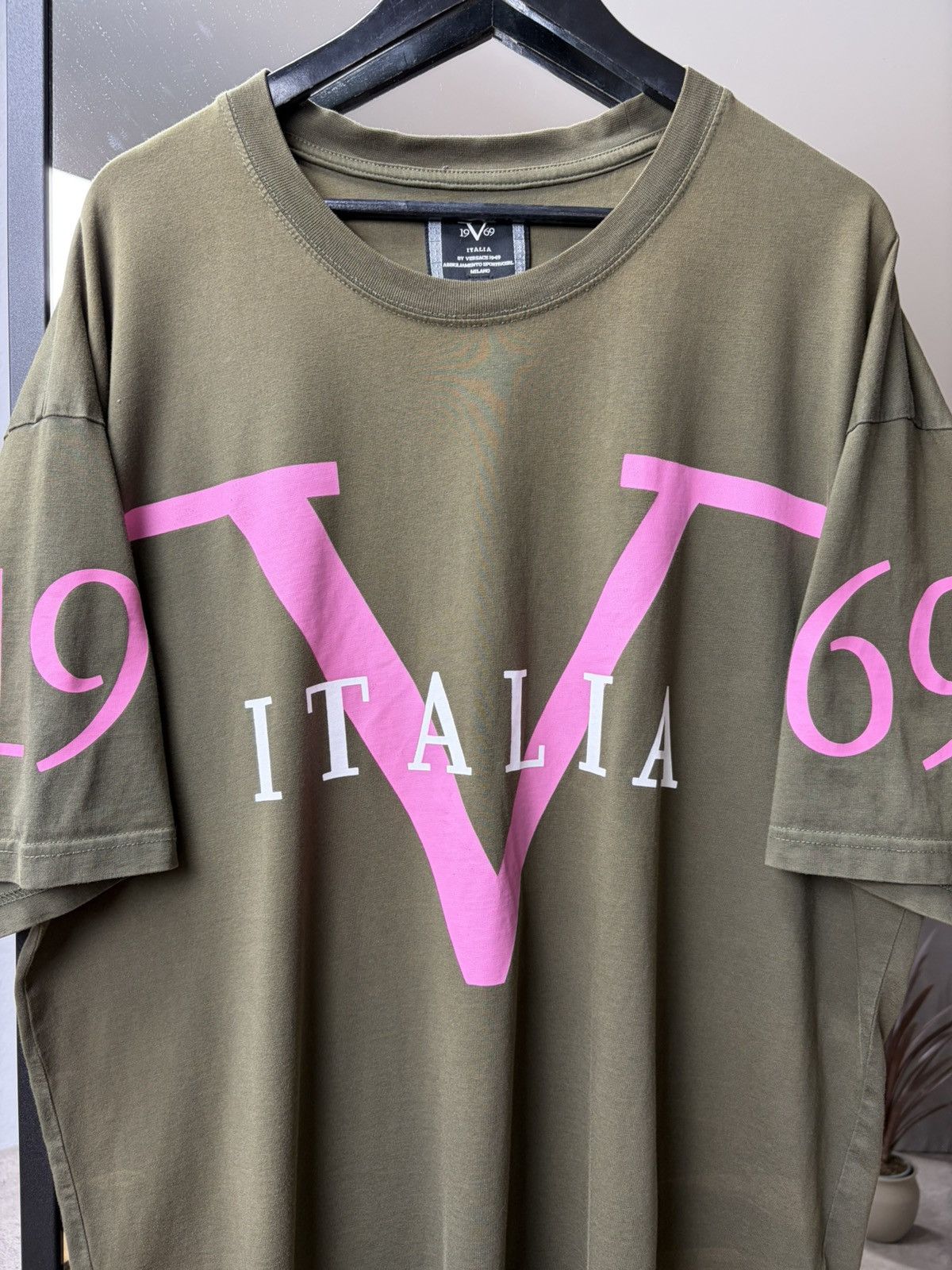 Versace Versace V Italia 1969 Tee Big Logo Luxury Streetwear Y2K Size US XXL / EU 58 / 5 - 7 Thumbnail
