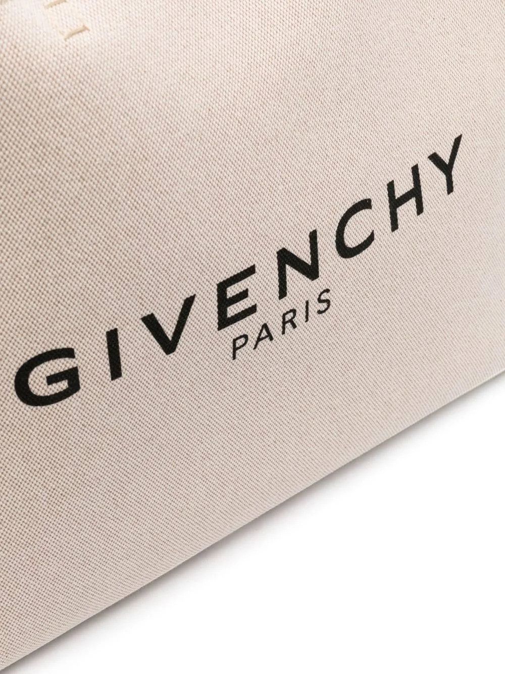 Givenchy o1loc1c0824 Size: OS / Tote Bag in White Size ONE SIZE - 3 Thumbnail
