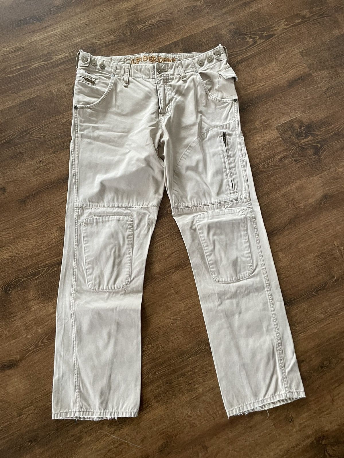Tommy Hilfiger × Vintage Vintage Tommy Hilfiger Cargo Pants Size US 35 - 1 Thumbnail