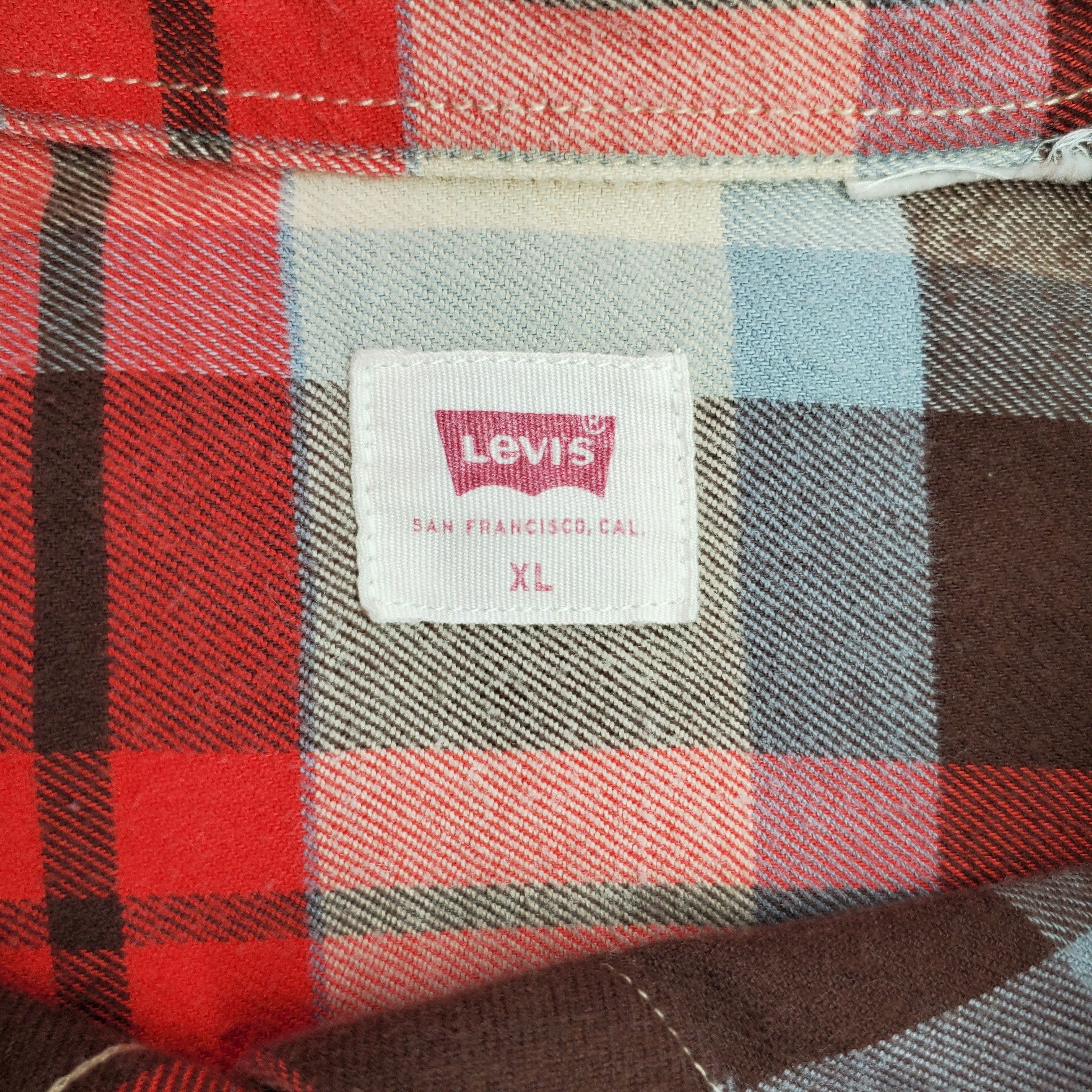 Levi's Levi's Size XL Button Down Flannel Shirt Relaxed Red Brown Size XL / US 12-14 / IT 48-50 - 9 Thumbnail