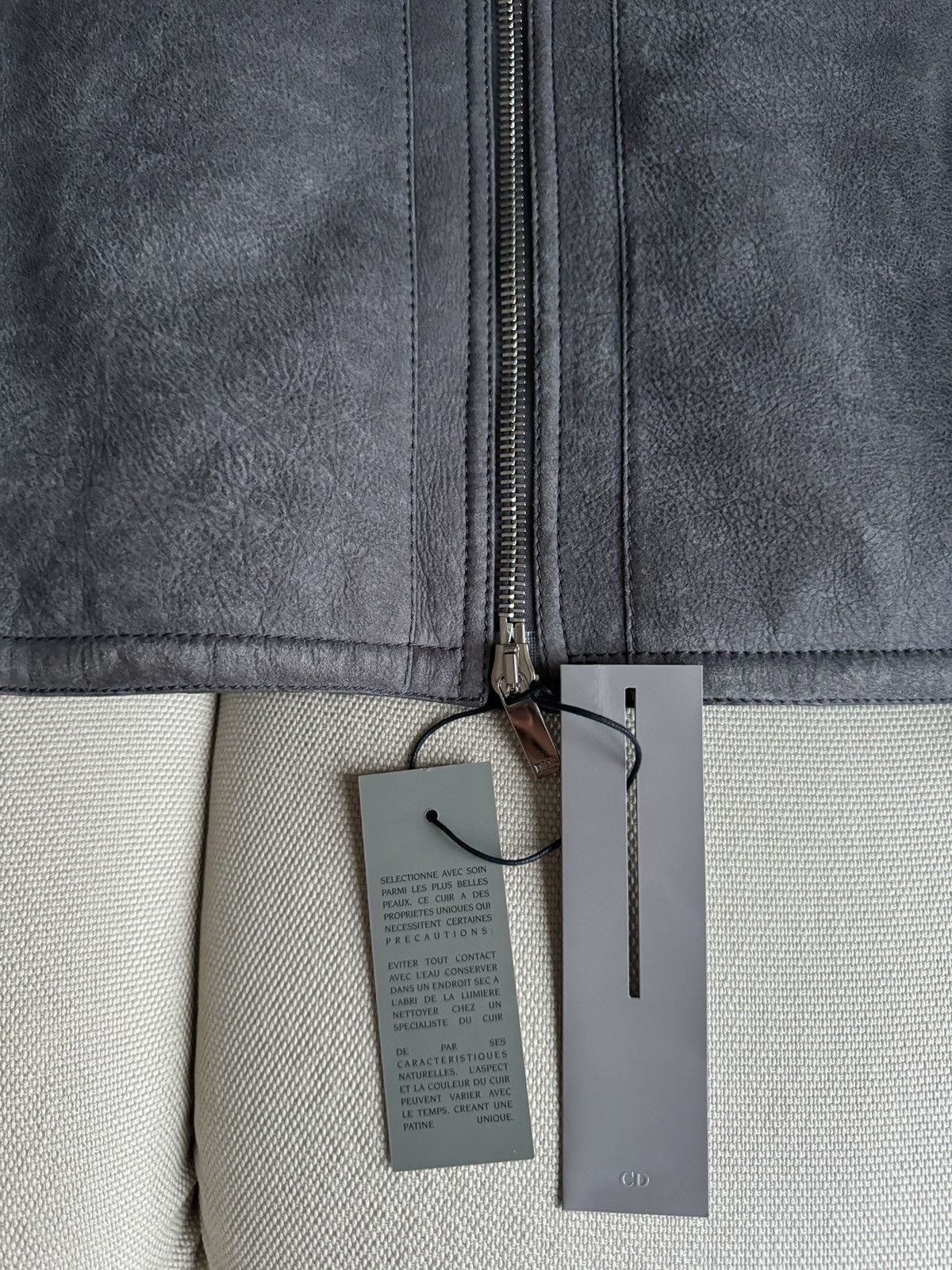 Dior Shearling Parka $ 9.000,00 lambskin suede Size US M / EU 48-50 / 2 - 15 Thumbnail