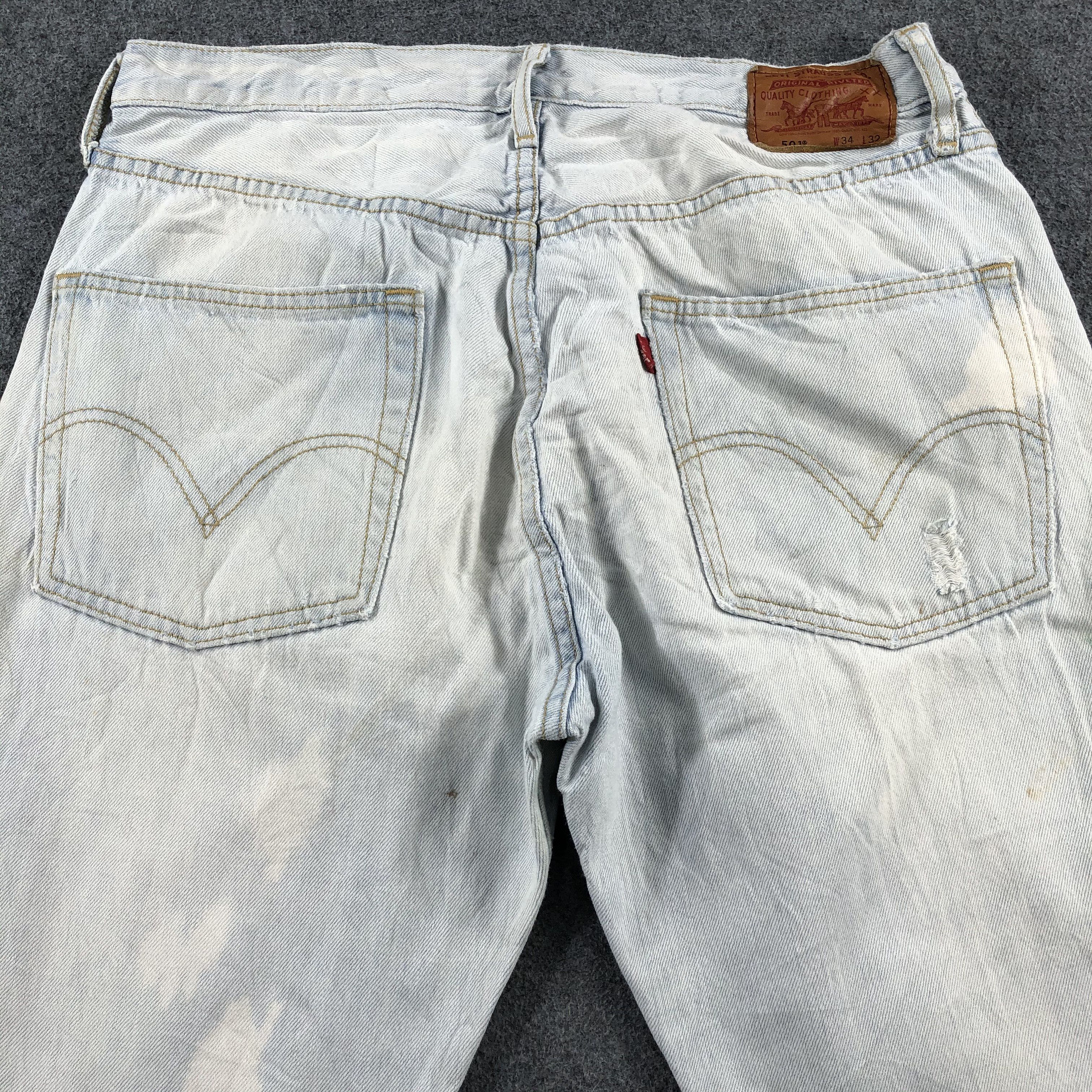 Levi's Vintage Light Wash Levis 501 Jeans-J2658 Size US 33 - 4 Thumbnail