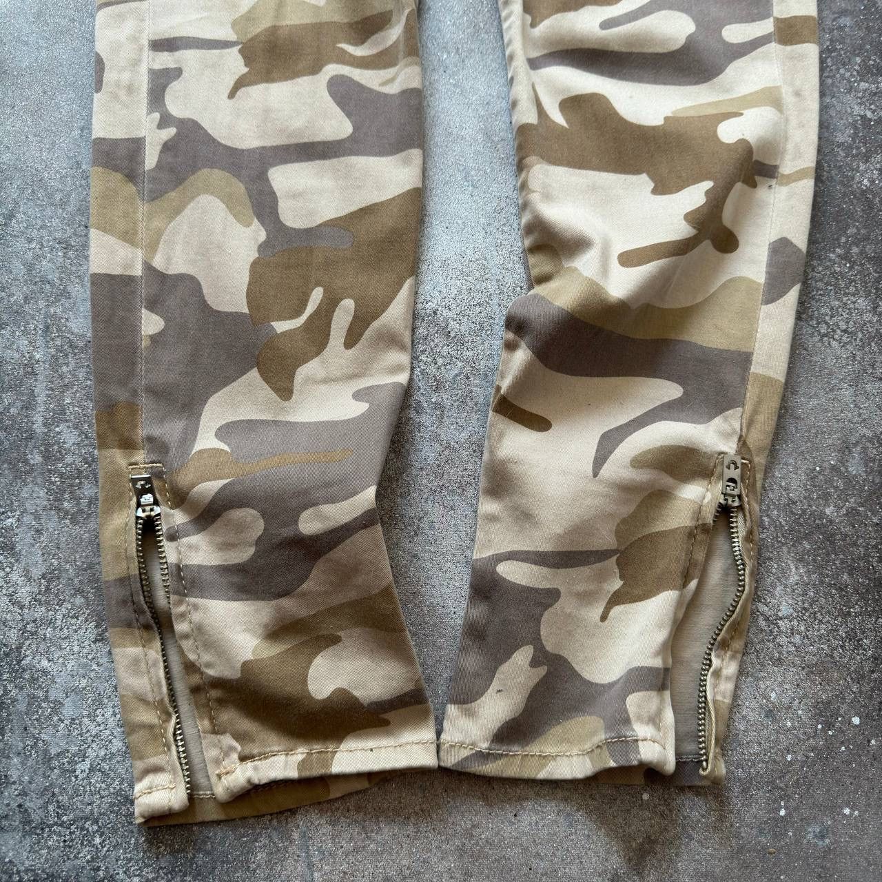 True Religion True Religion Cargo Camo Pants Y2K Size 28" / US 6 / IT 42 - 8 Thumbnail