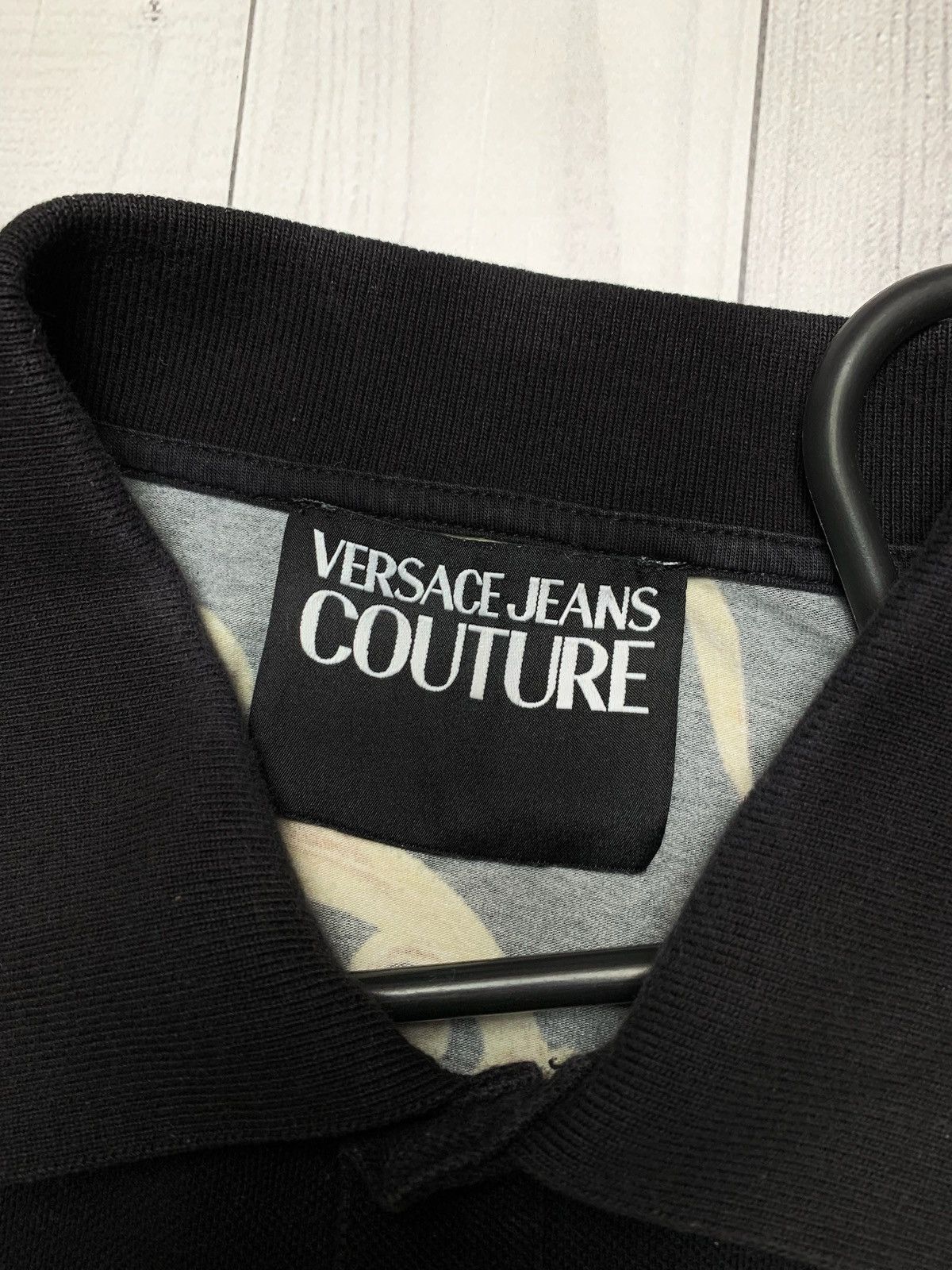 Vintage Vintage Versace jeans Couture polo size L logo Size US L / EU 52-54 / 3 - 5 Thumbnail