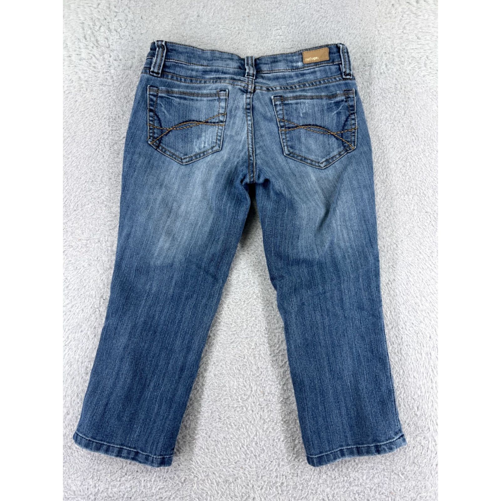 Vintage Refuge Denim Capri Jeans Womens 3 Blue Embroidered Distressed Cotton Blend 5-Pocket Design Low Rise Size 26" / US 2 / IT 38 - 2 Thumbnail