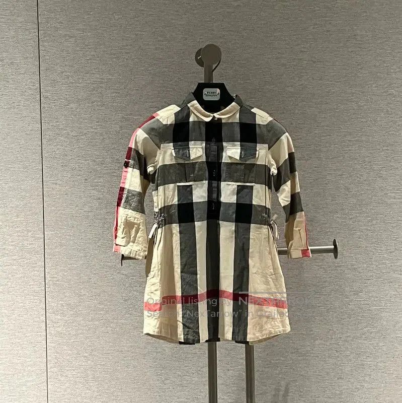 Burberry Burberry Checkered Long Sleeve Dress for Women. Size XS / US 0-2 / IT 36-38 - 1 Thumbnail