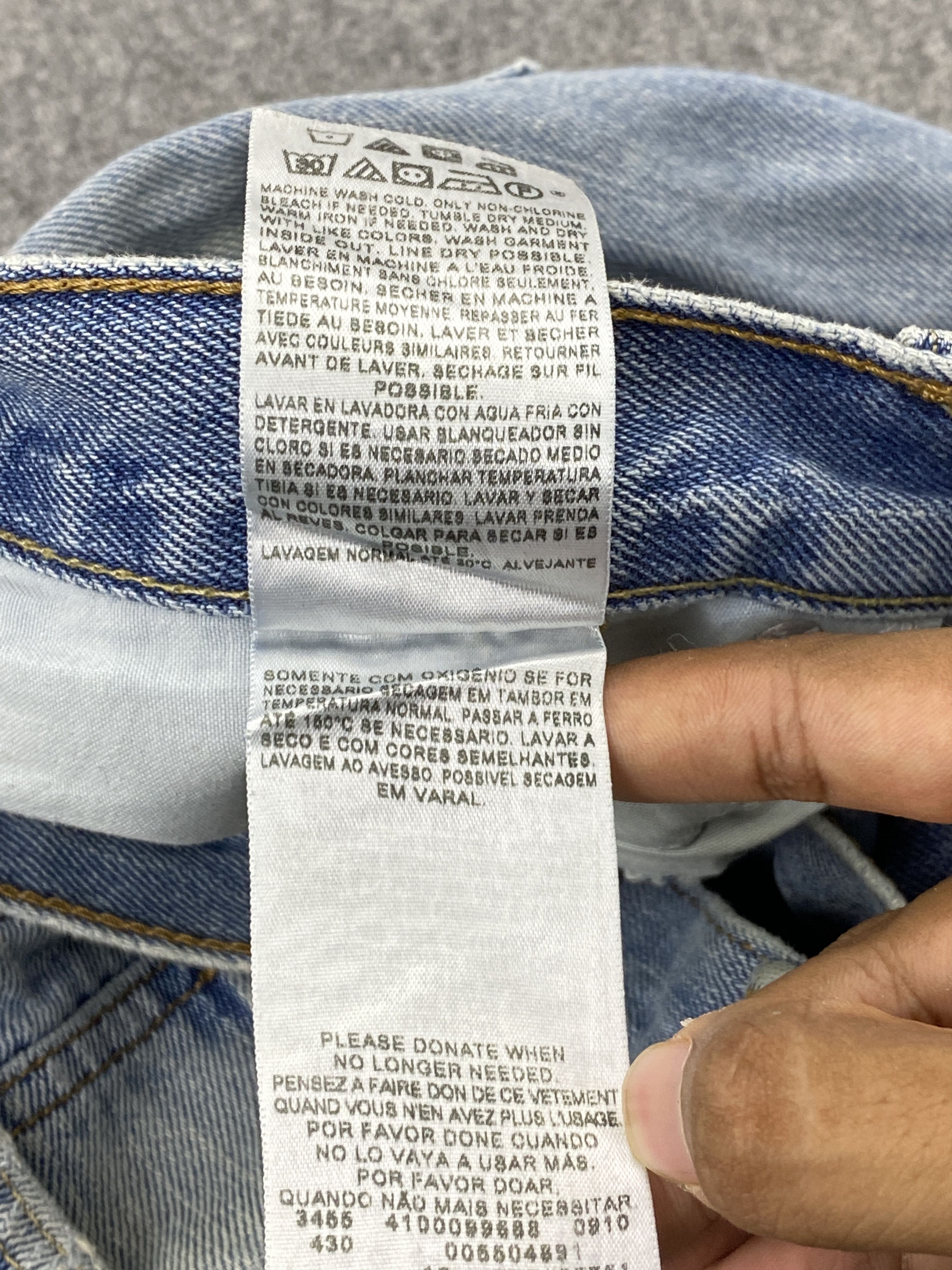 Levi's Light Washed Vintage Levis 550 Jeans DP2338 Size US 35 - 8 Thumbnail
