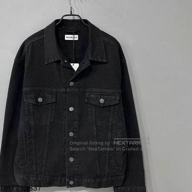 Balenciaga Balenciaga Back Rhinestone Logo Denim Jacket Size XS / US 0-2 / IT 36-38 - 2 Thumbnail
