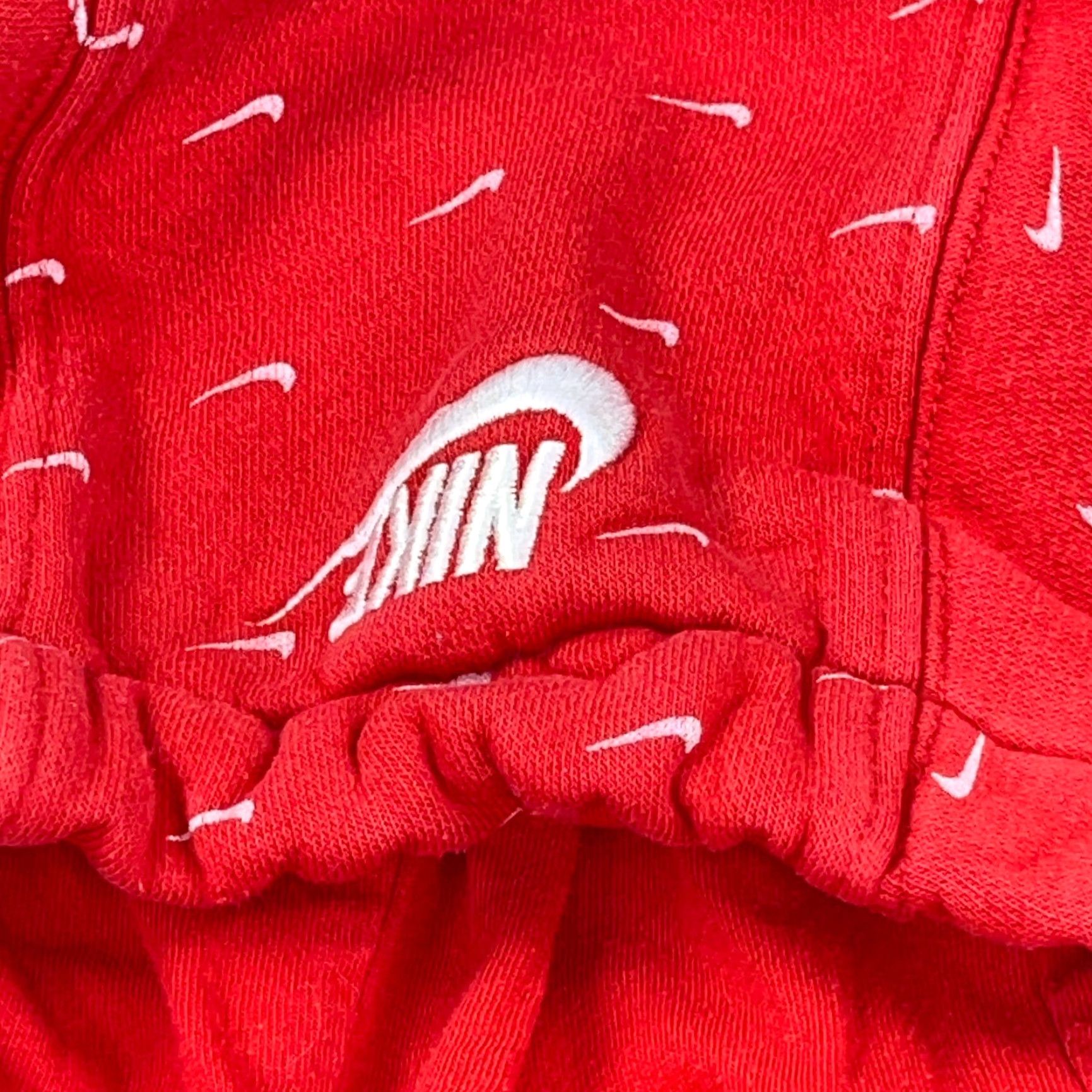 Nike Nike Hoodie Men Medium Red White Sweatshirt Sweater Mini Swoosh All Over AOP Size US M / EU 48-50 / 2 - 3 Thumbnail